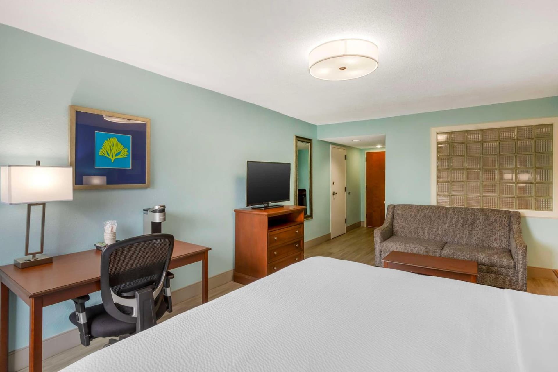 Best Western Plus Myrtle Beach@Intracoastal gallery photo in Myrtle Beach, SC — image 17