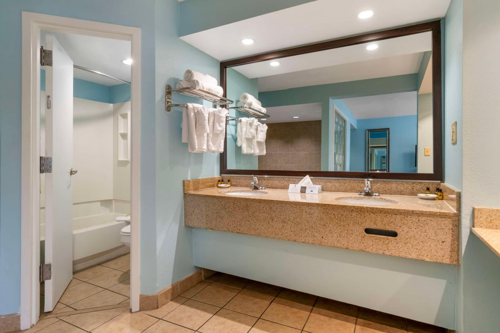 Best Western Plus Myrtle Beach@Intracoastal gallery photo in Myrtle Beach, SC — image 22
