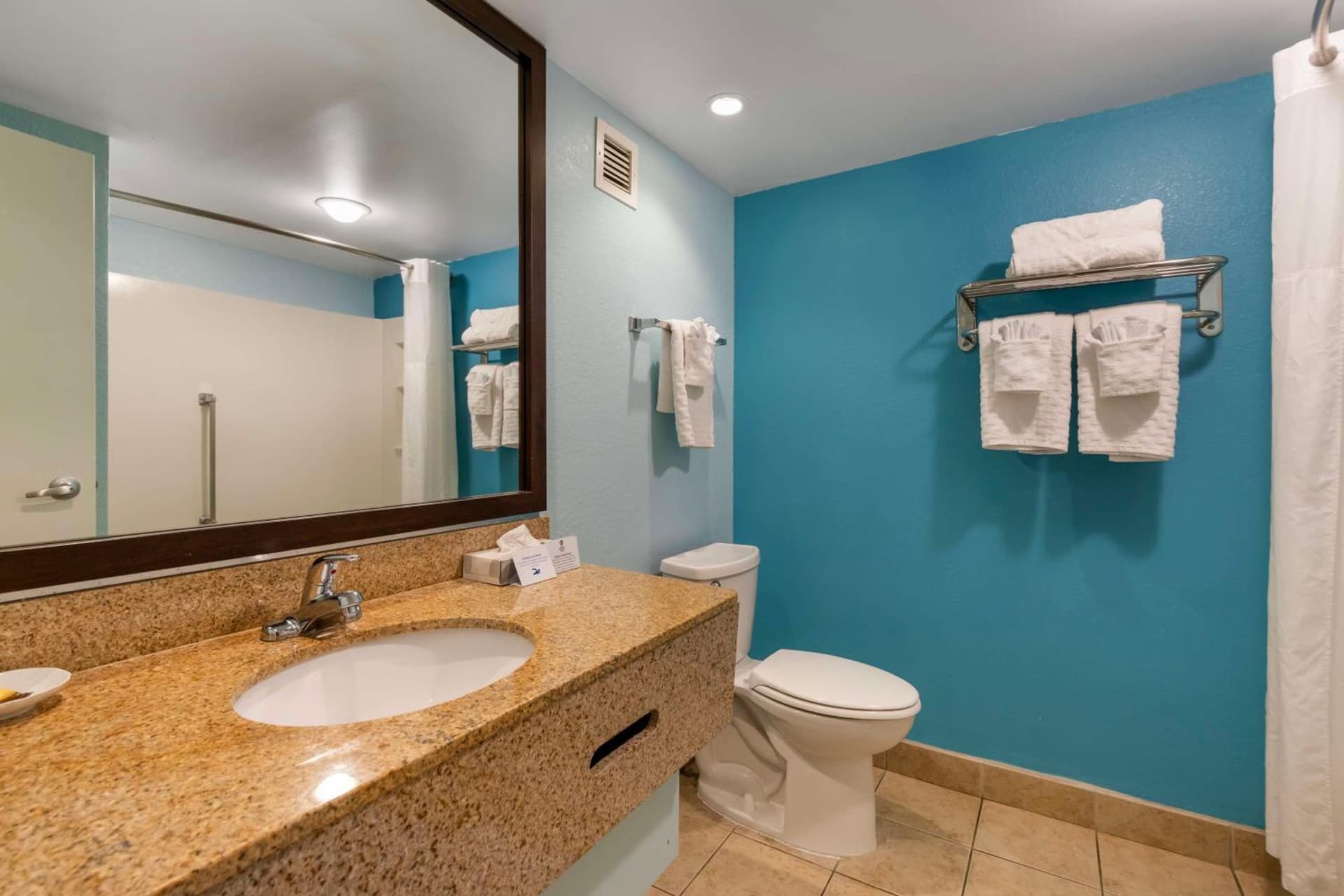 Best Western Plus Myrtle Beach@Intracoastal gallery photo in Myrtle Beach, SC — image 4