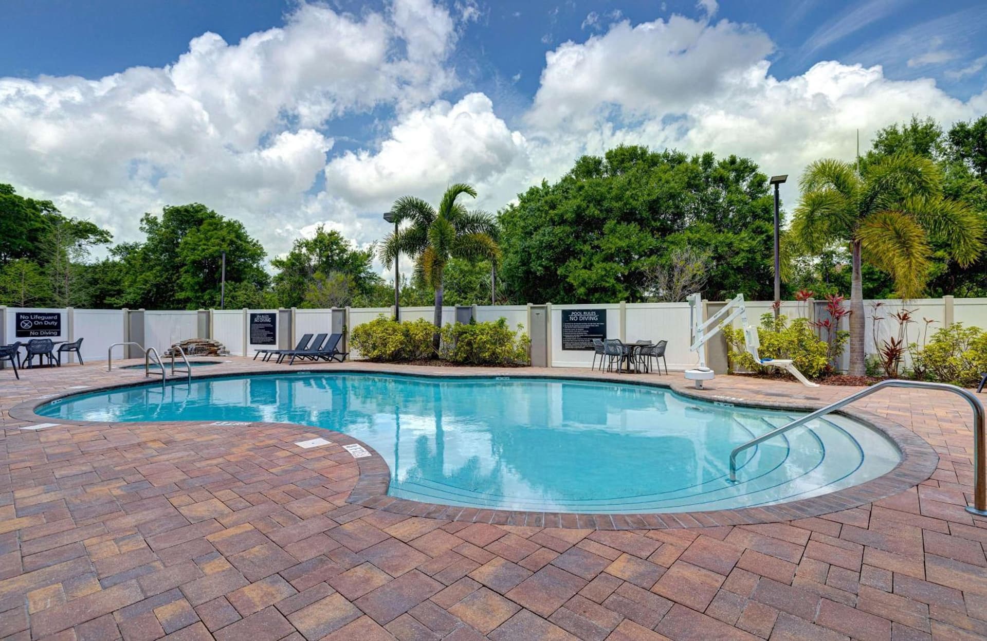 Hampton Inn & Suites Tampa Northwest/Oldsmar gallery photo in Oldsmar, FL — image 16