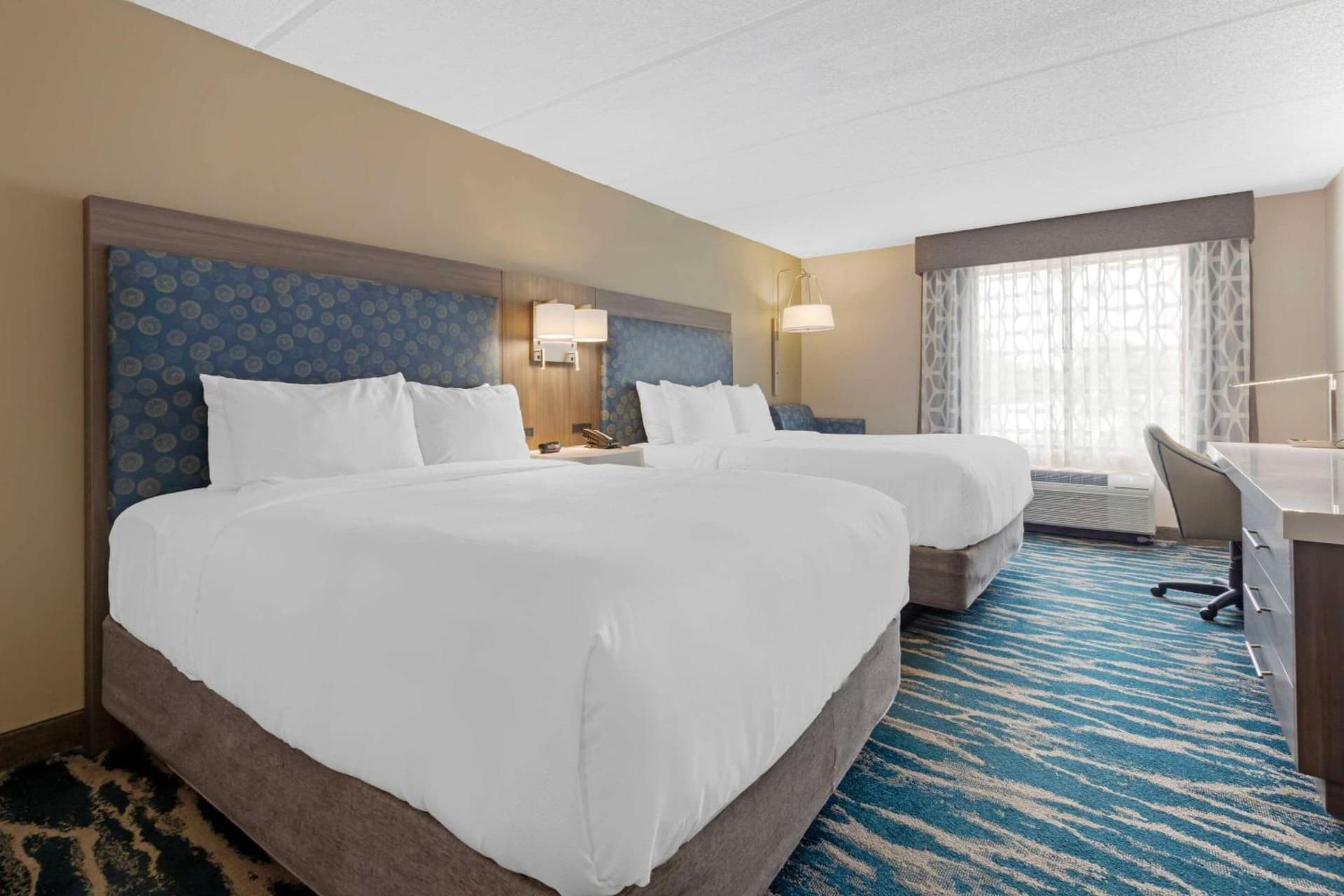 Comfort Inn & Suites Greenville Near East Carolina University gallery photo in Greenville, NC — image 11