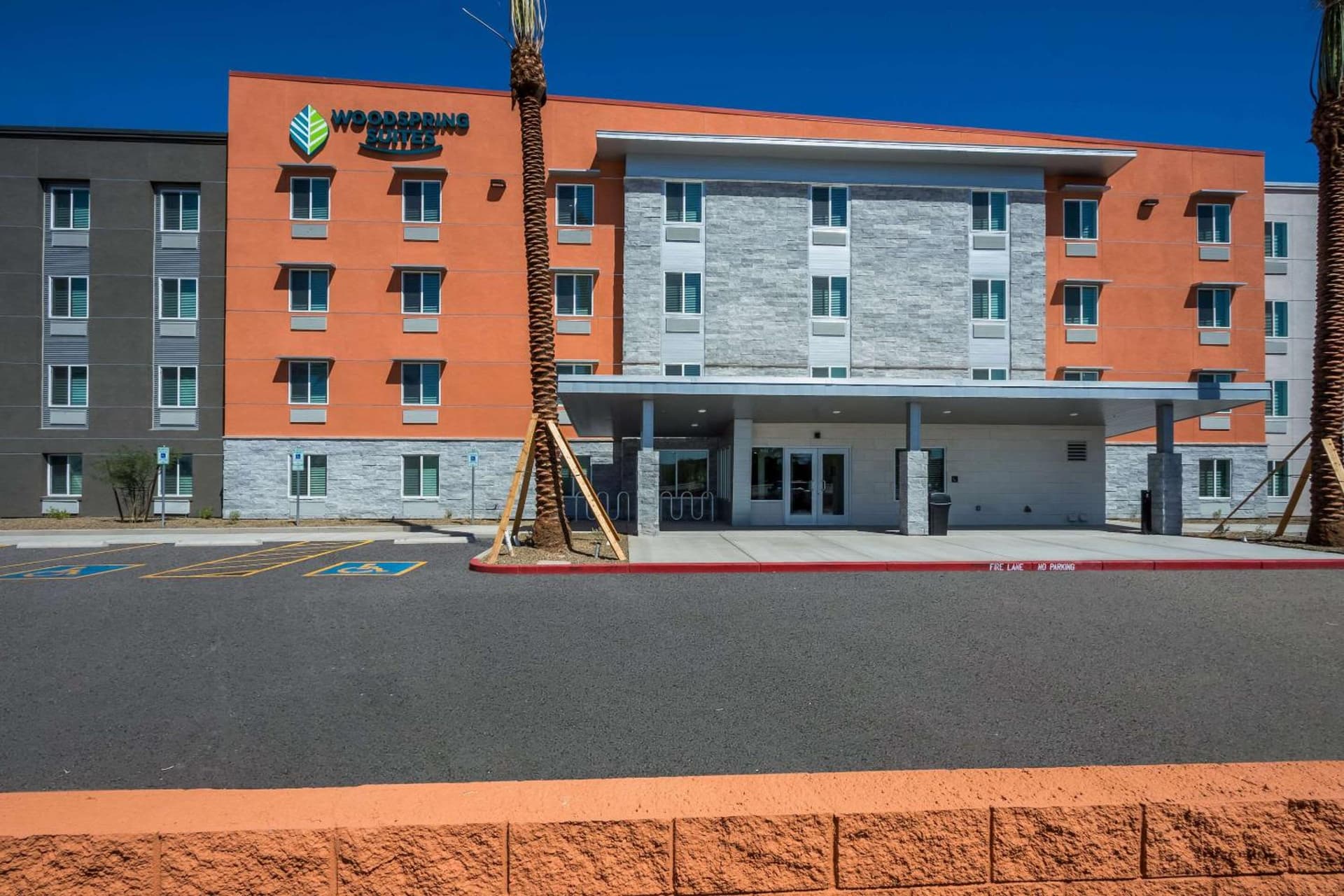 WoodSpring Suites Chandler Airport interior in Chandler, AZ — gallery photo 2