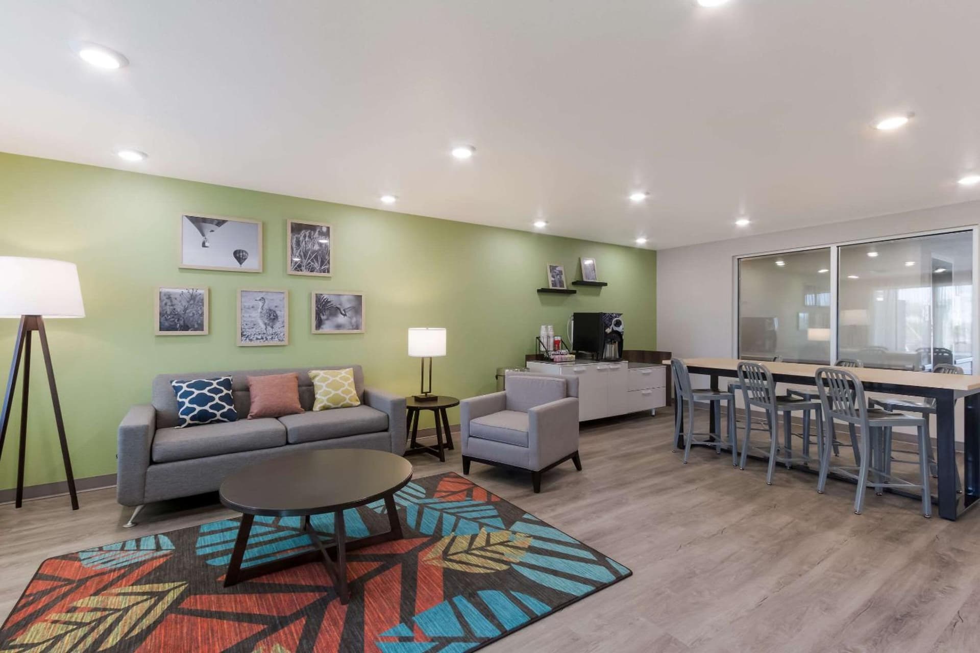 WoodSpring Suites Chandler Airport gallery photo in Chandler, AZ — image 5