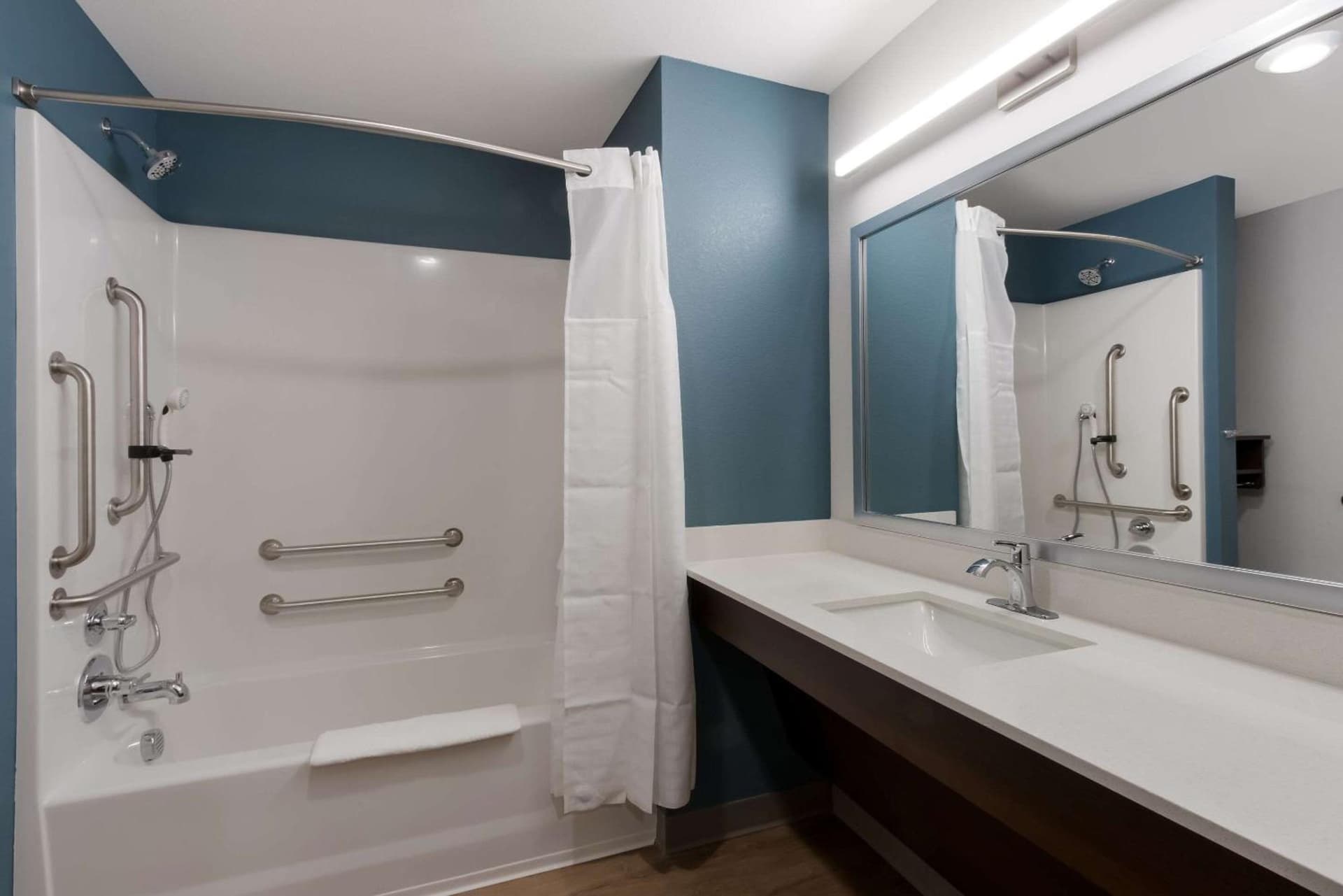 WoodSpring Suites Chandler Airport gallery photo in Chandler, AZ — image 9