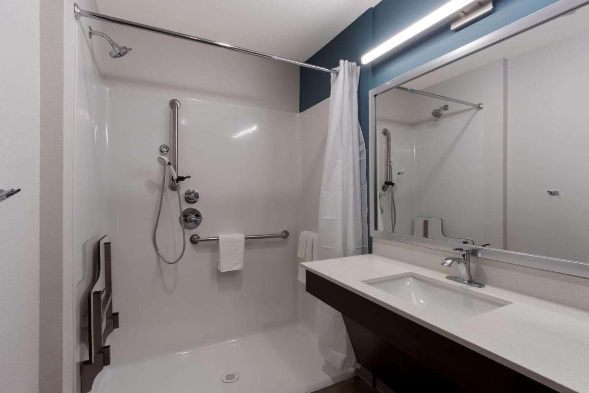 WoodSpring Suites Chandler Airport gallery photo in Chandler, AZ — image 11