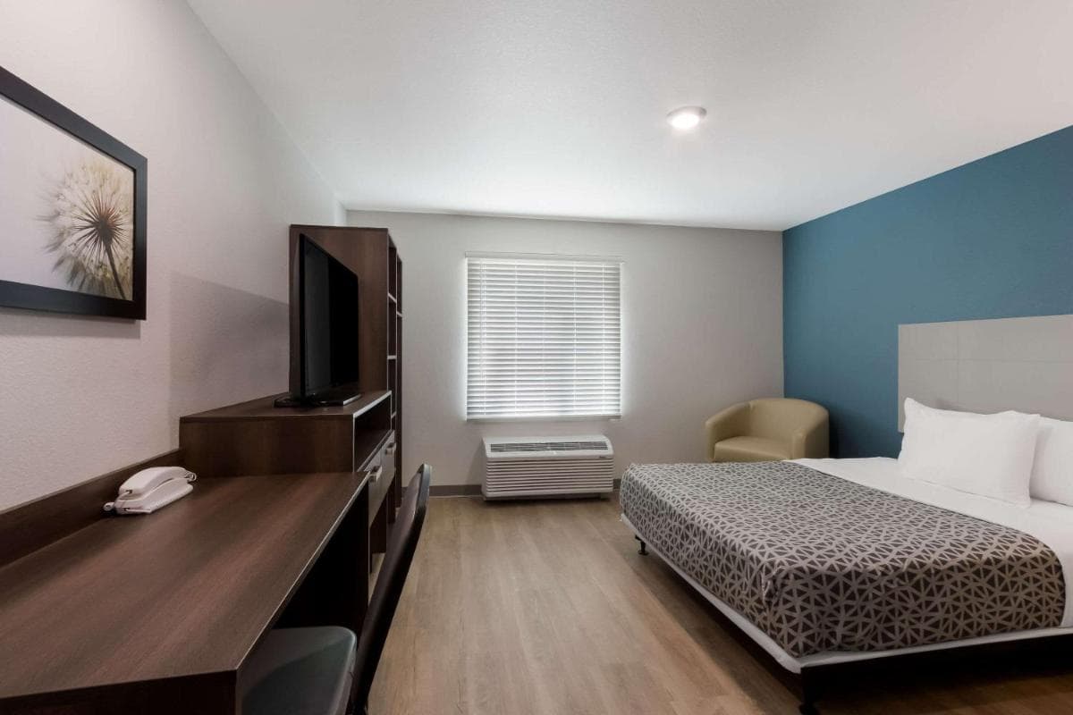 WoodSpring Suites Chandler Airport gallery photo in Chandler, AZ — image 12
