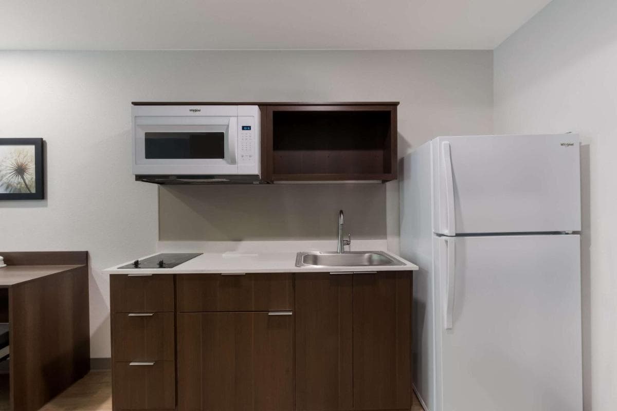 WoodSpring Suites Chandler Airport gallery photo in Chandler, AZ — image 17