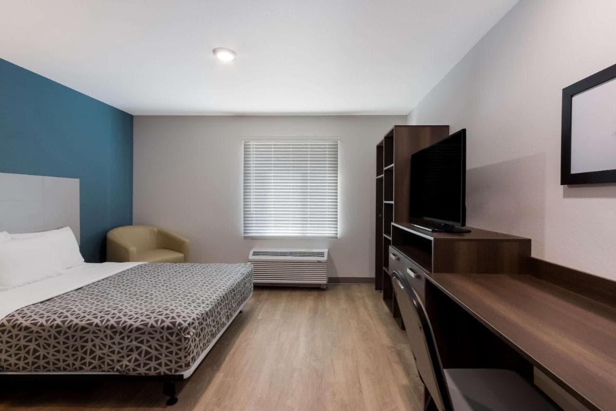 WoodSpring Suites Chandler Airport gallery photo in Chandler, AZ — image 18