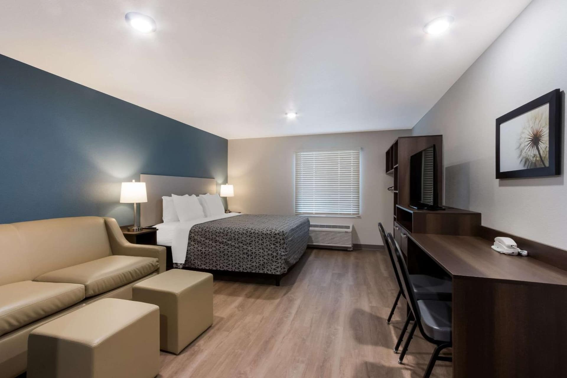 WoodSpring Suites Chandler Airport gallery photo in Chandler, AZ — image 27