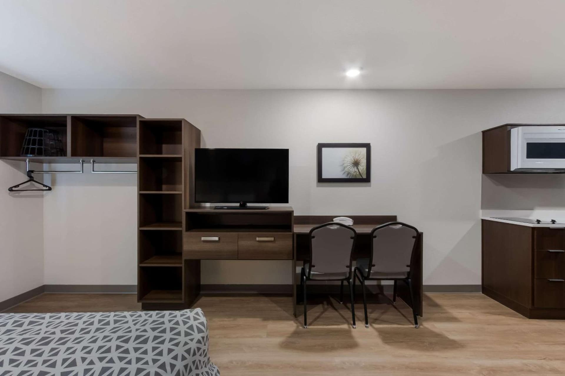 WoodSpring Suites Chandler Airport gallery photo in Chandler, AZ — image 28