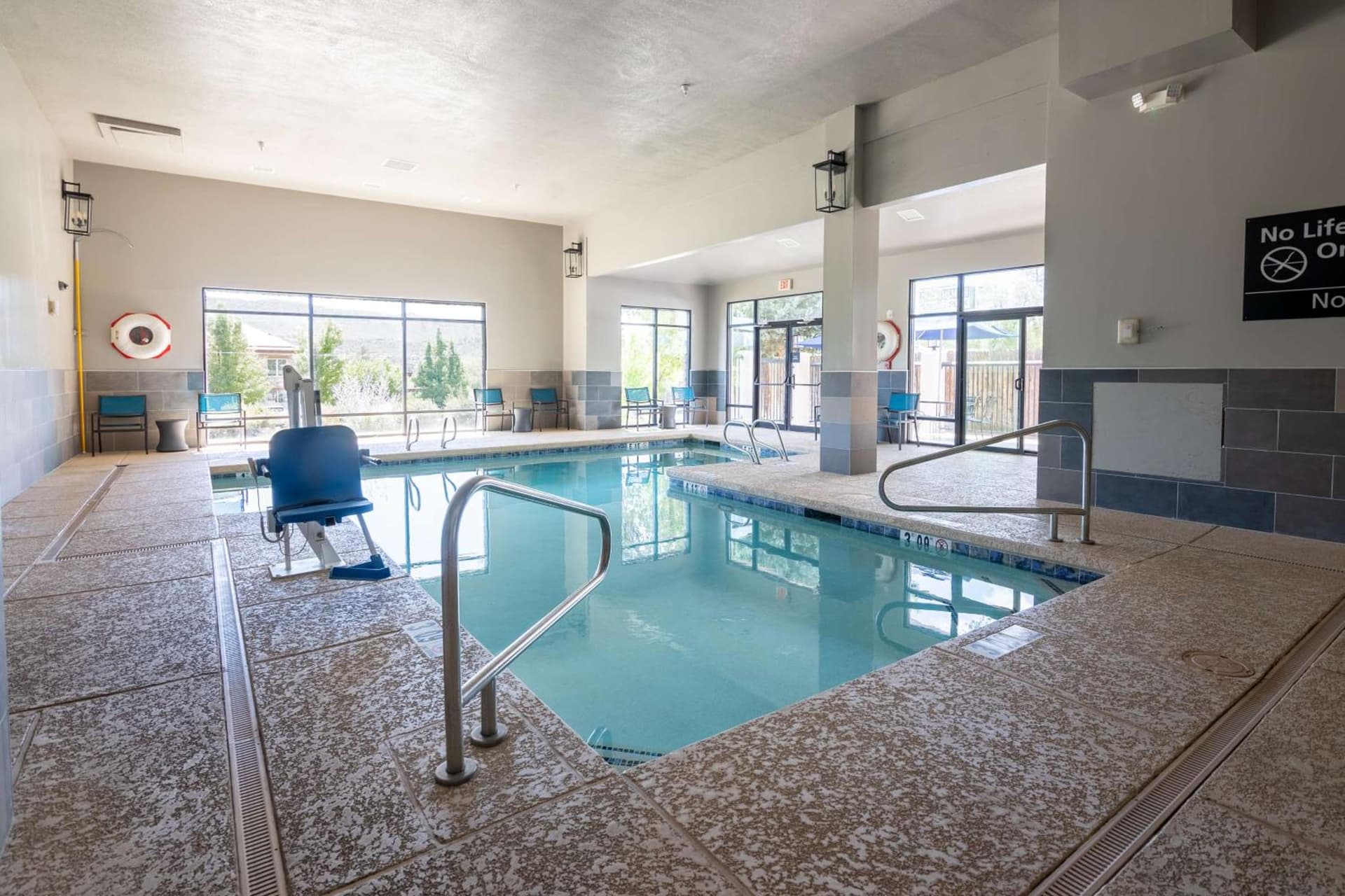 Hampton Inn Durango interior in Durango, CO — gallery photo 2