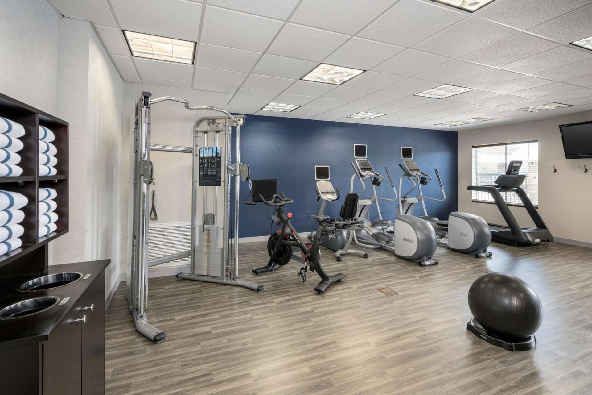 Hampton Inn & Suites Phoenix North/Happy Valley gallery photo in Phoenix, AZ — image 5