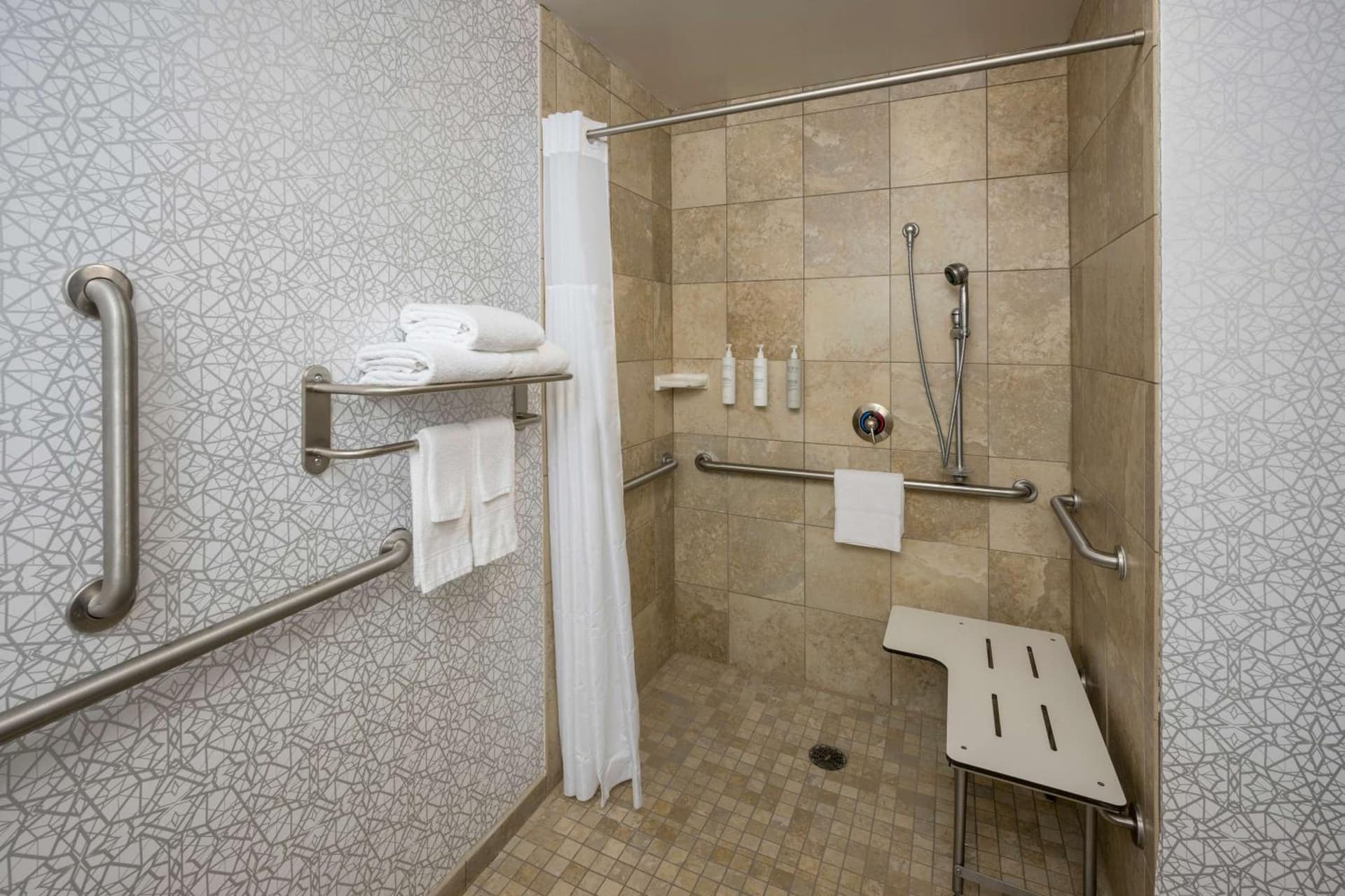 Hampton Inn & Suites Phoenix North/Happy Valley gallery photo in Phoenix, AZ — image 31