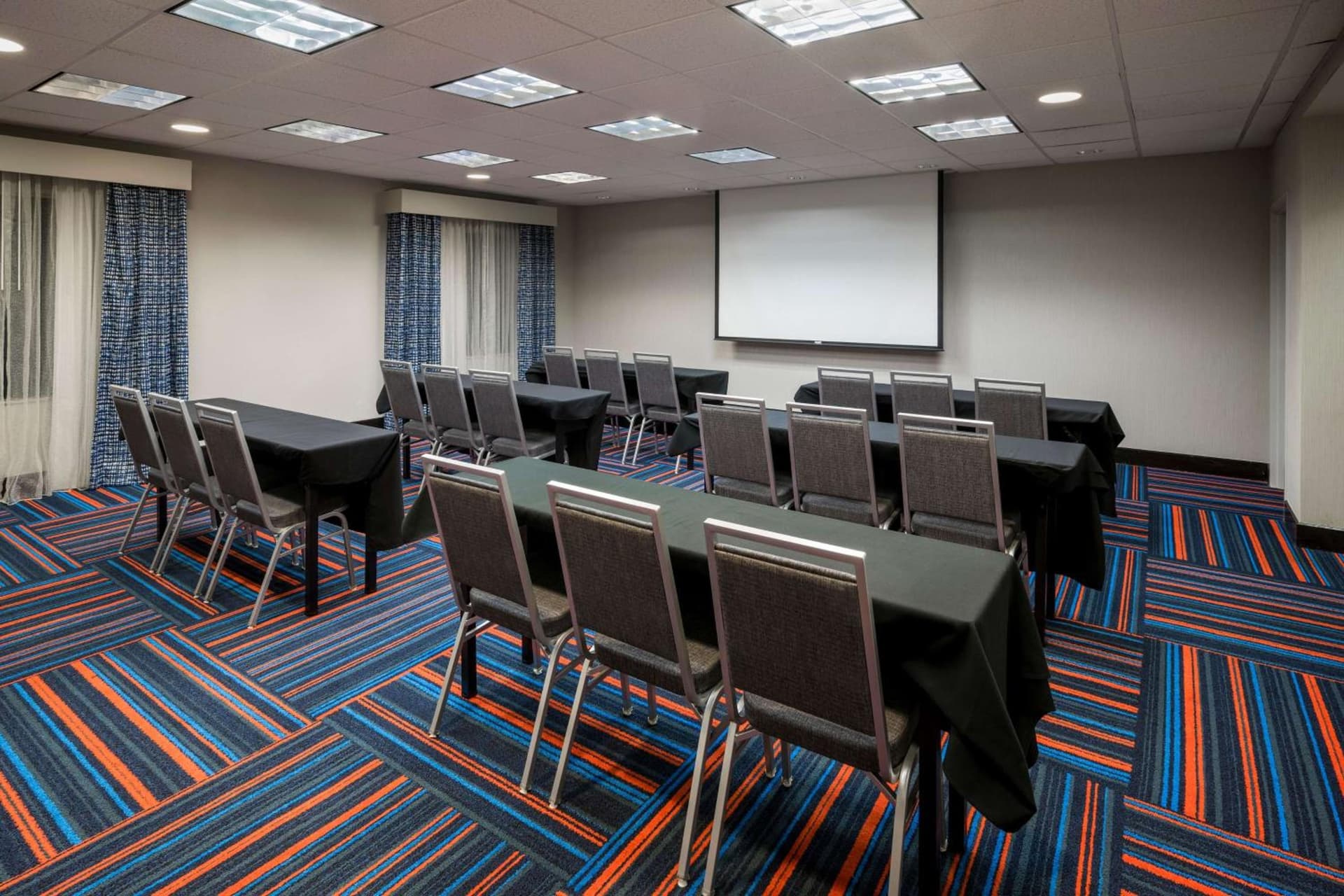 Hampton Inn & Suites Phoenix North/Happy Valley gallery photo in Phoenix, AZ — image 33