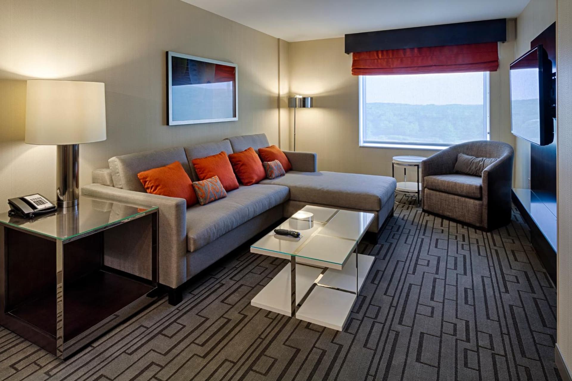 DoubleTree by Hilton Hotel Bristol gallery photo in Bristol, CT — image 11