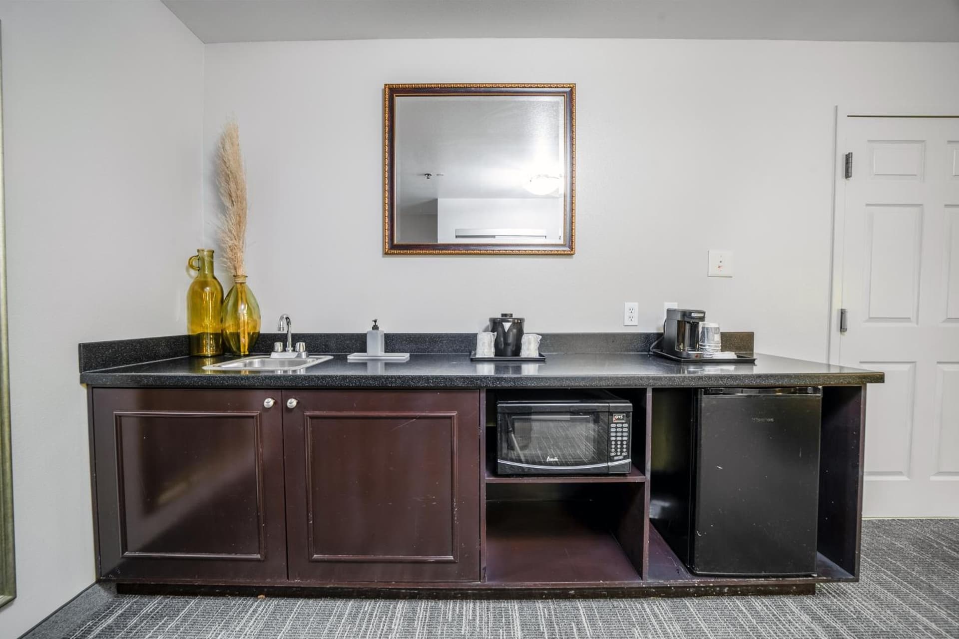 Country Inn & Suites by Radisson, Ontario at Ontario Mills, CA gallery photo in Ontario, CA — image 50