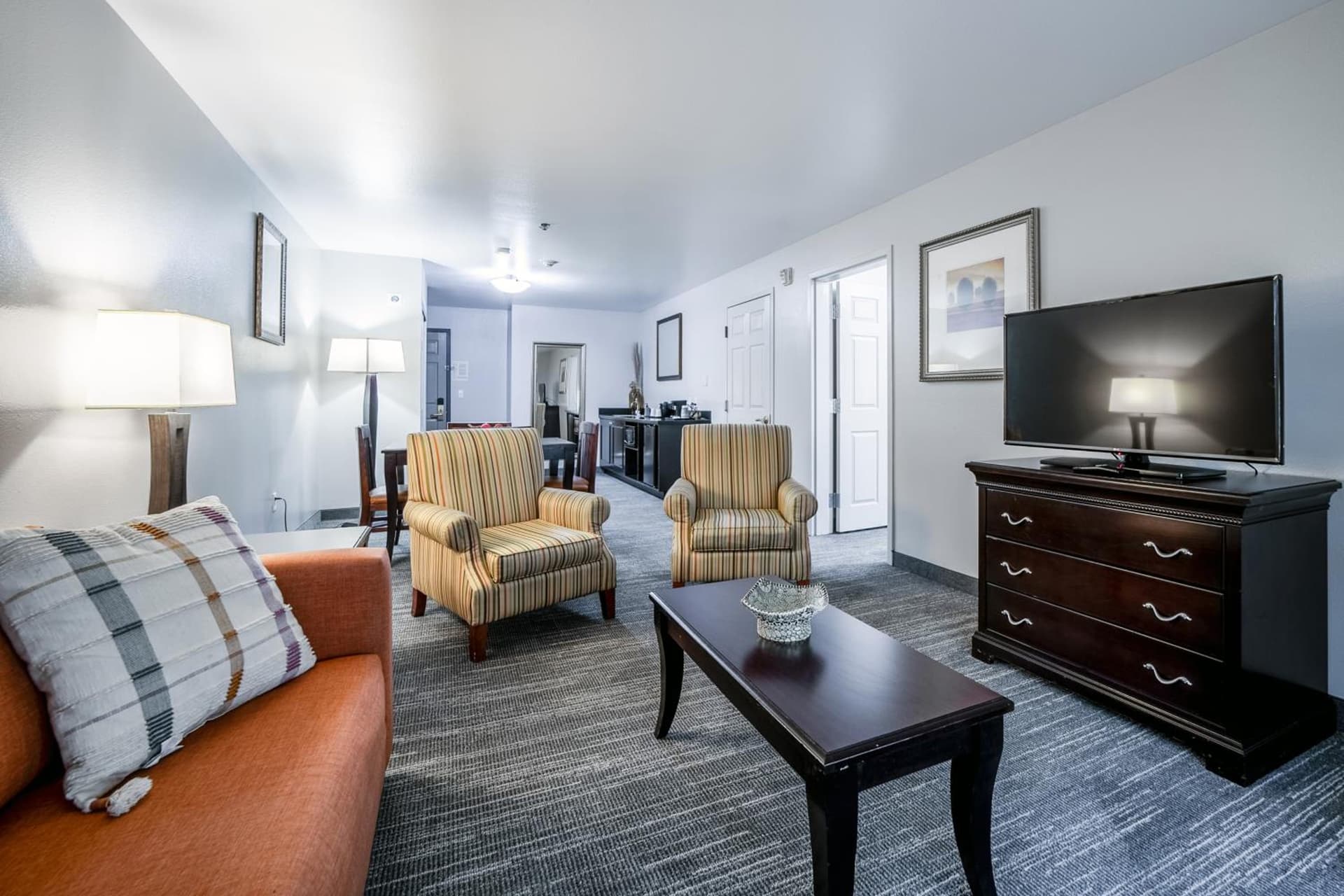 Country Inn & Suites by Radisson, Ontario at Ontario Mills, CA gallery photo in Ontario, CA — image 137