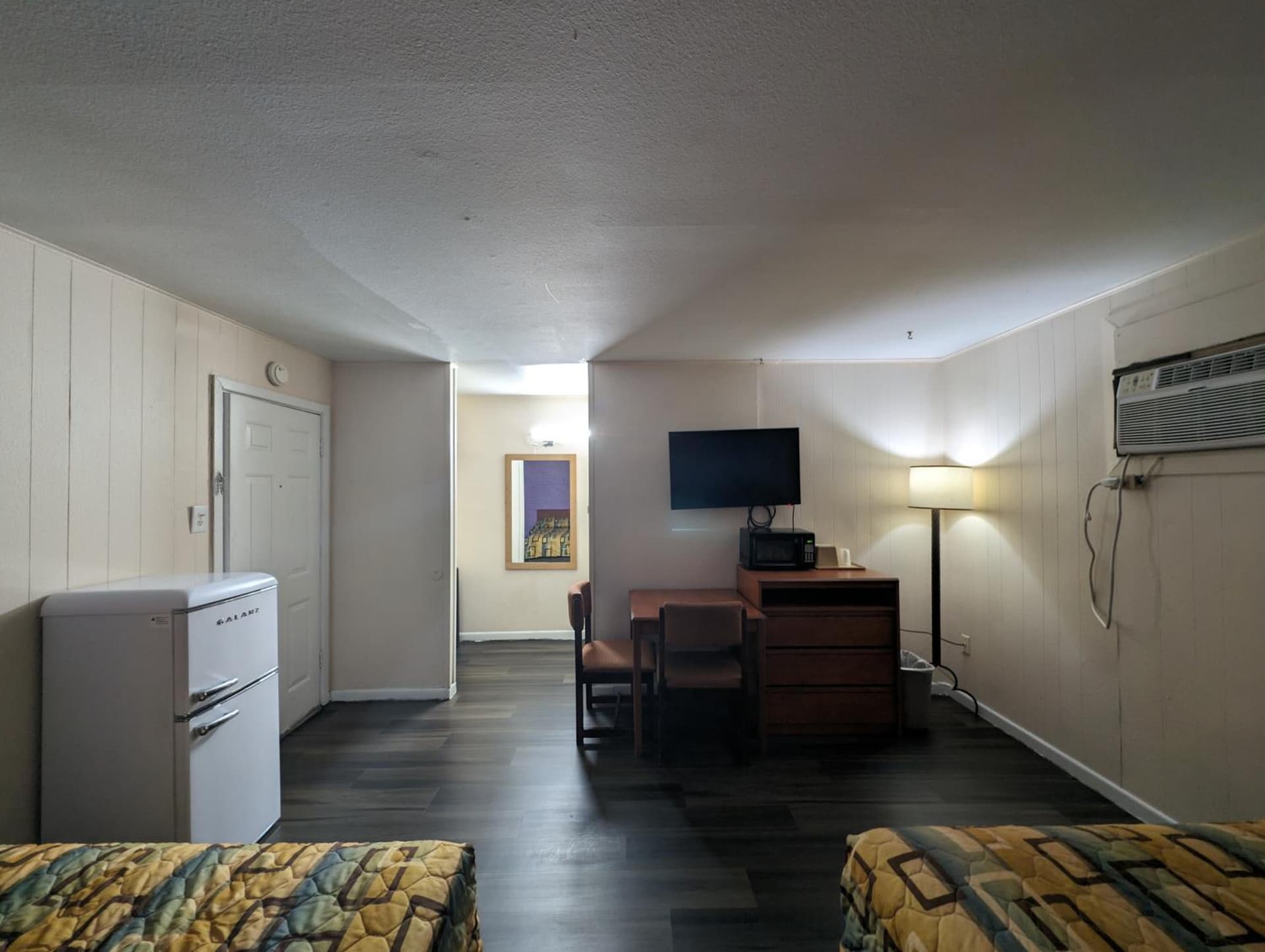 Economy Inn Kingsville property views in Kingsville, TX — gallery photo 3