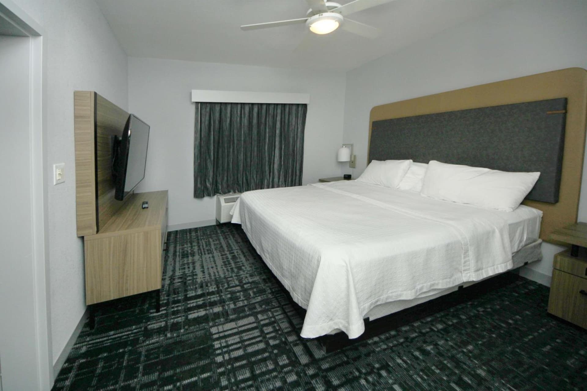 Homewood Suites Beaumont gallery photo in Beaumont, TX — image 33
