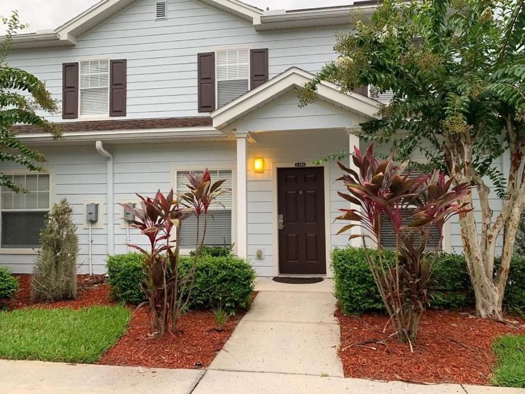 2956 Bright 3 Bed-2 Bath Townhouse Close To Disney featured exterior or lobby in Kissimmee, FL — similar hotel