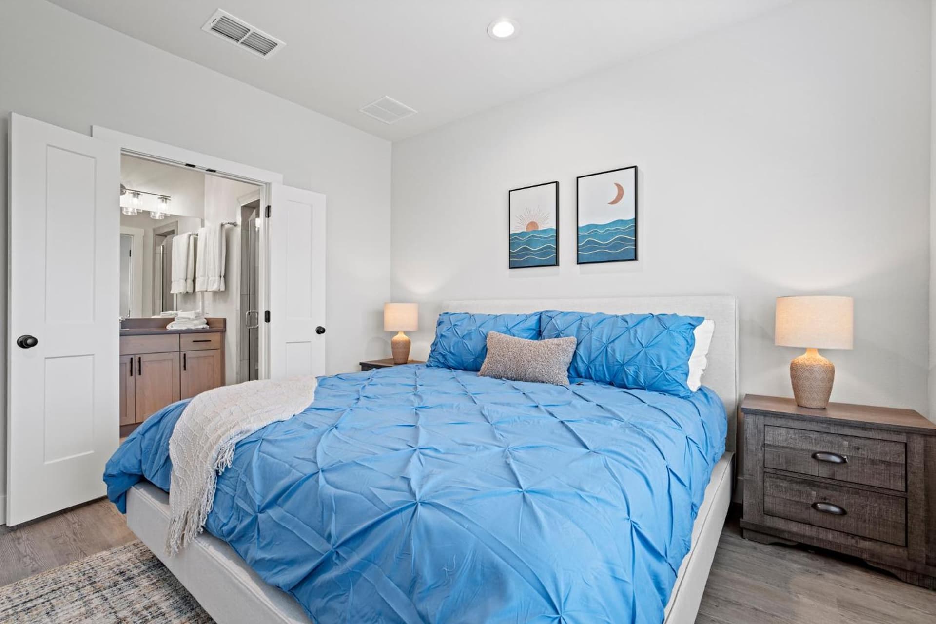 Longhorn Haus property views in Fredericksburg, TX — gallery photo 3
