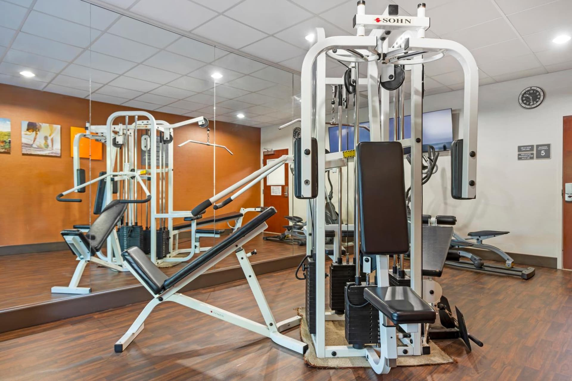 Comfort Suites Columbia Northeast - Fort Jackson gallery photo in Columbia, SC — image 4