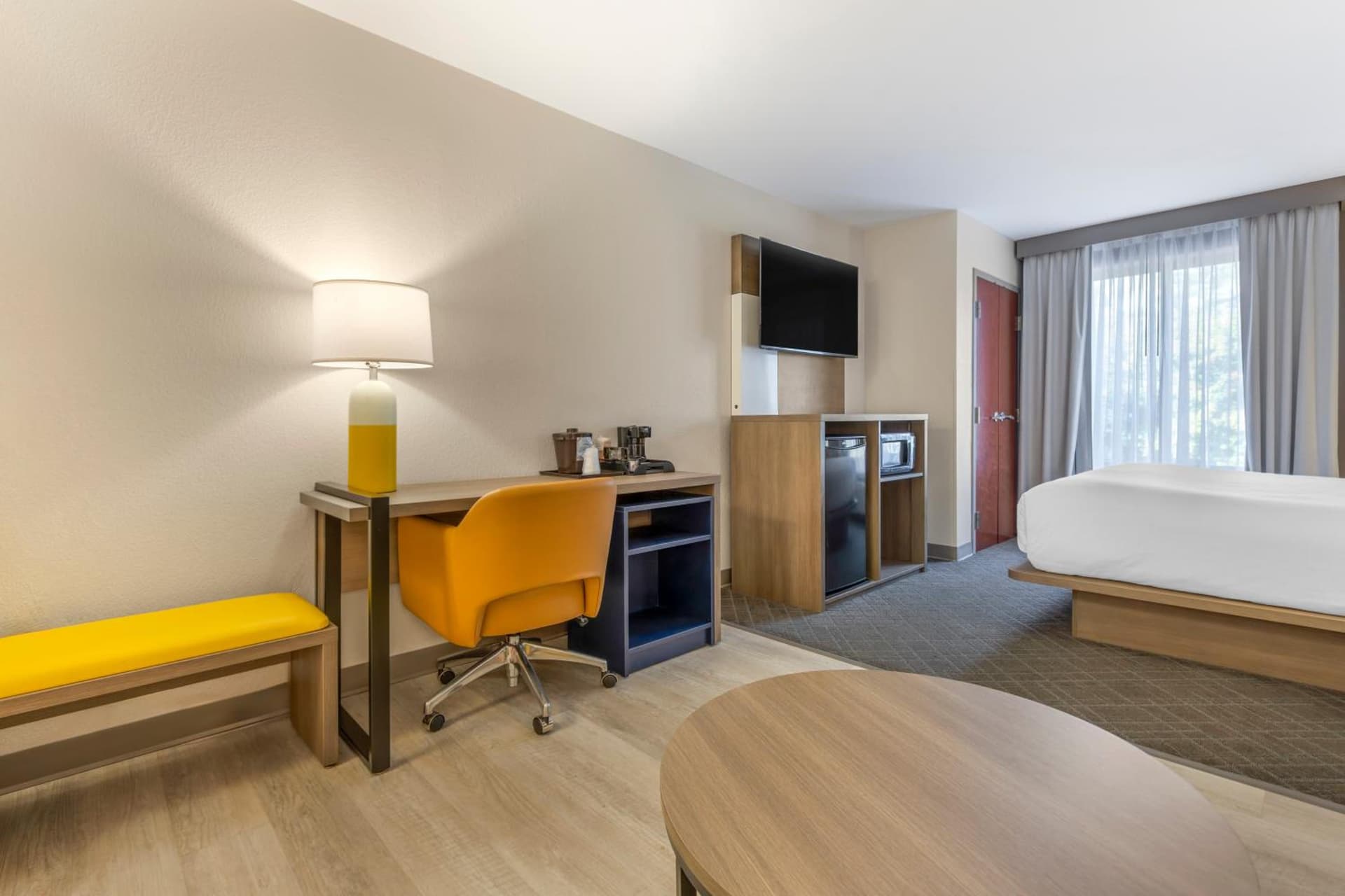 Comfort Suites Columbia Northeast - Fort Jackson gallery photo in Columbia, SC — image 67