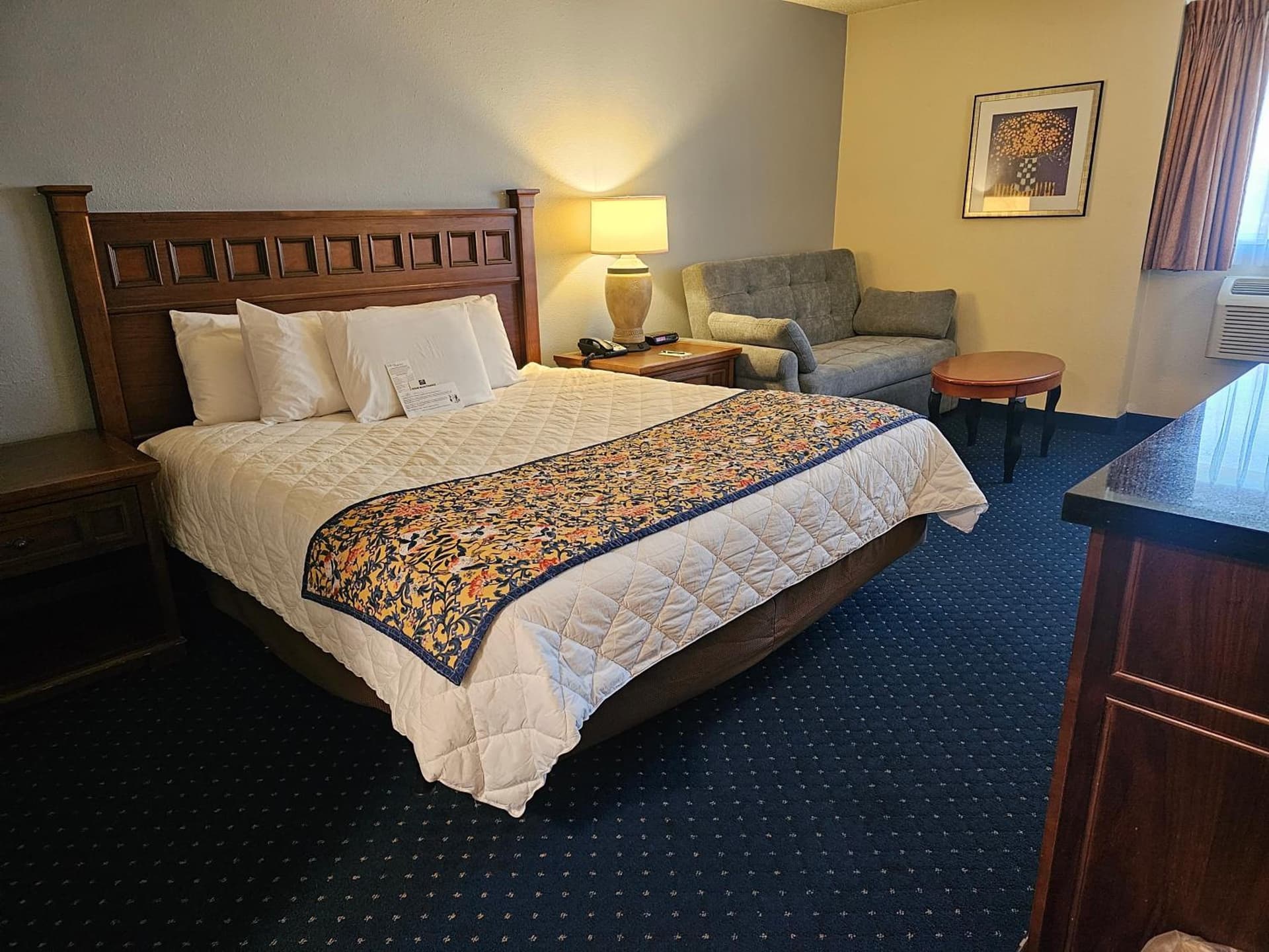 Broadway Inn Conference Center interior in Missoula, MT — gallery photo 2