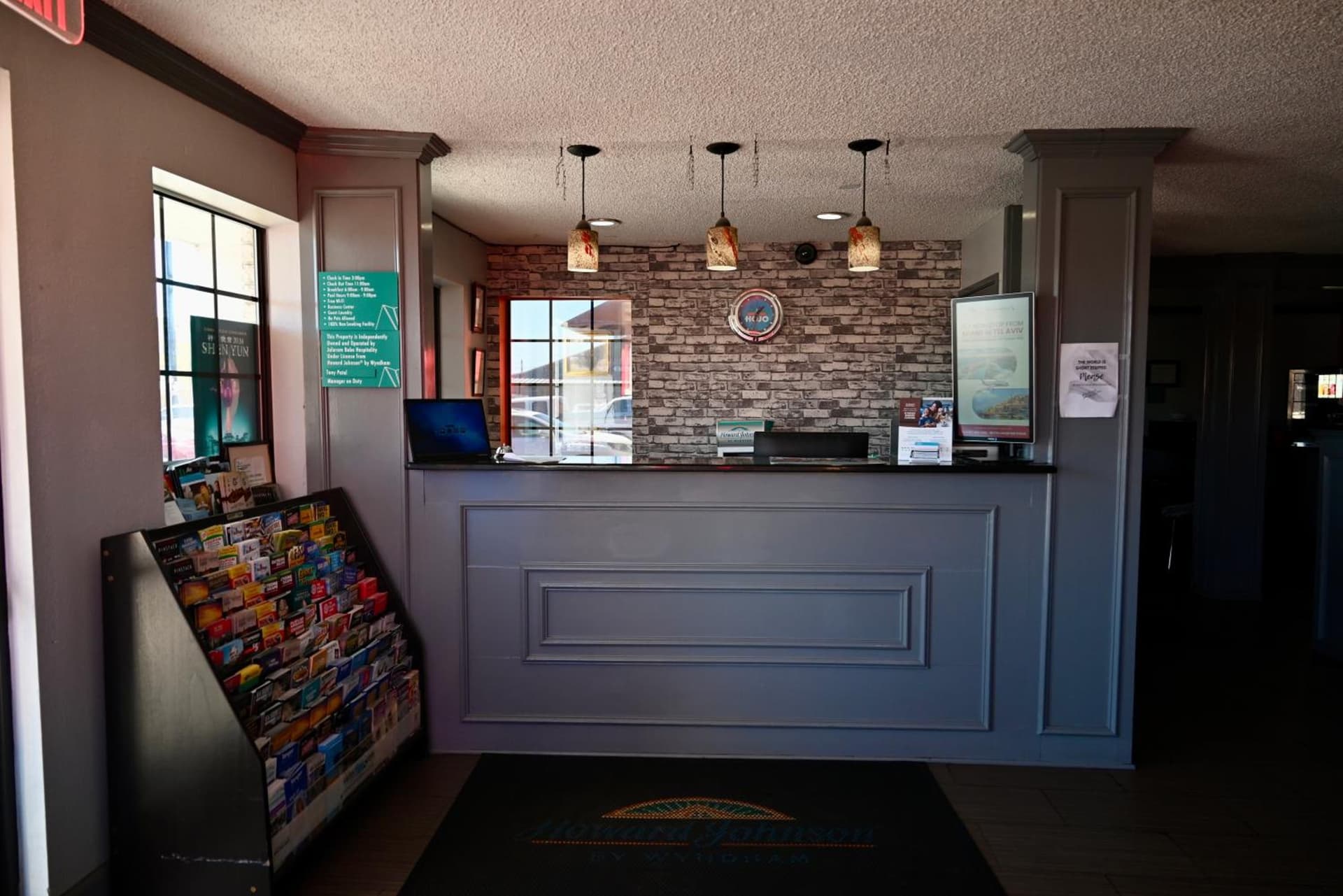 Howard Johnson by Wyndham Near Schlitterbahn gallery photo in New Braunfels, TX — image 5