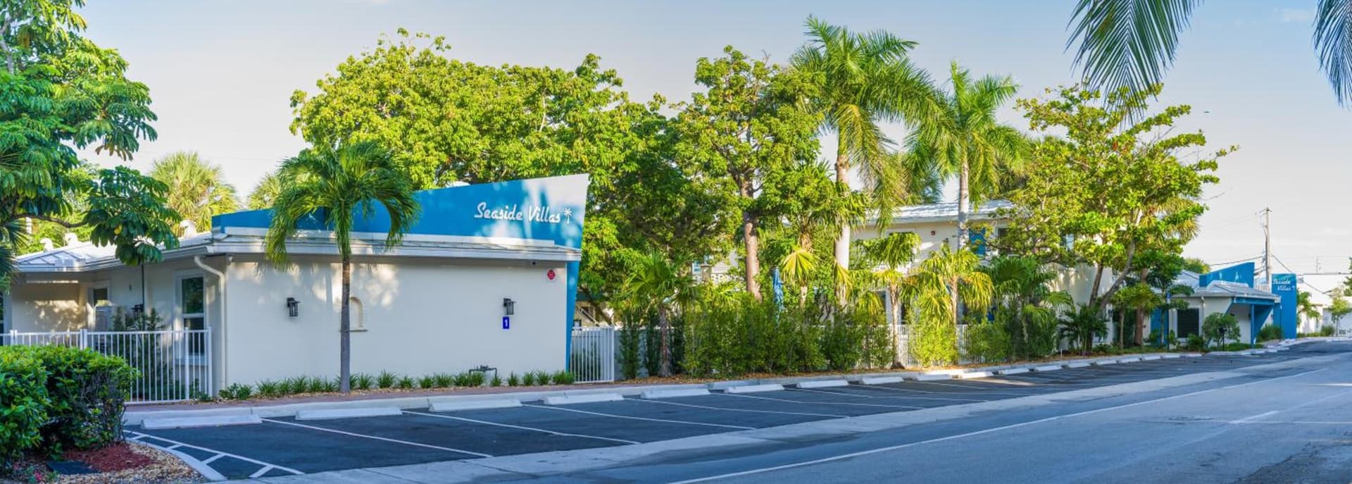 Seaside Villas featured exterior or lobby in Fort Lauderdale, FL — similar hotel