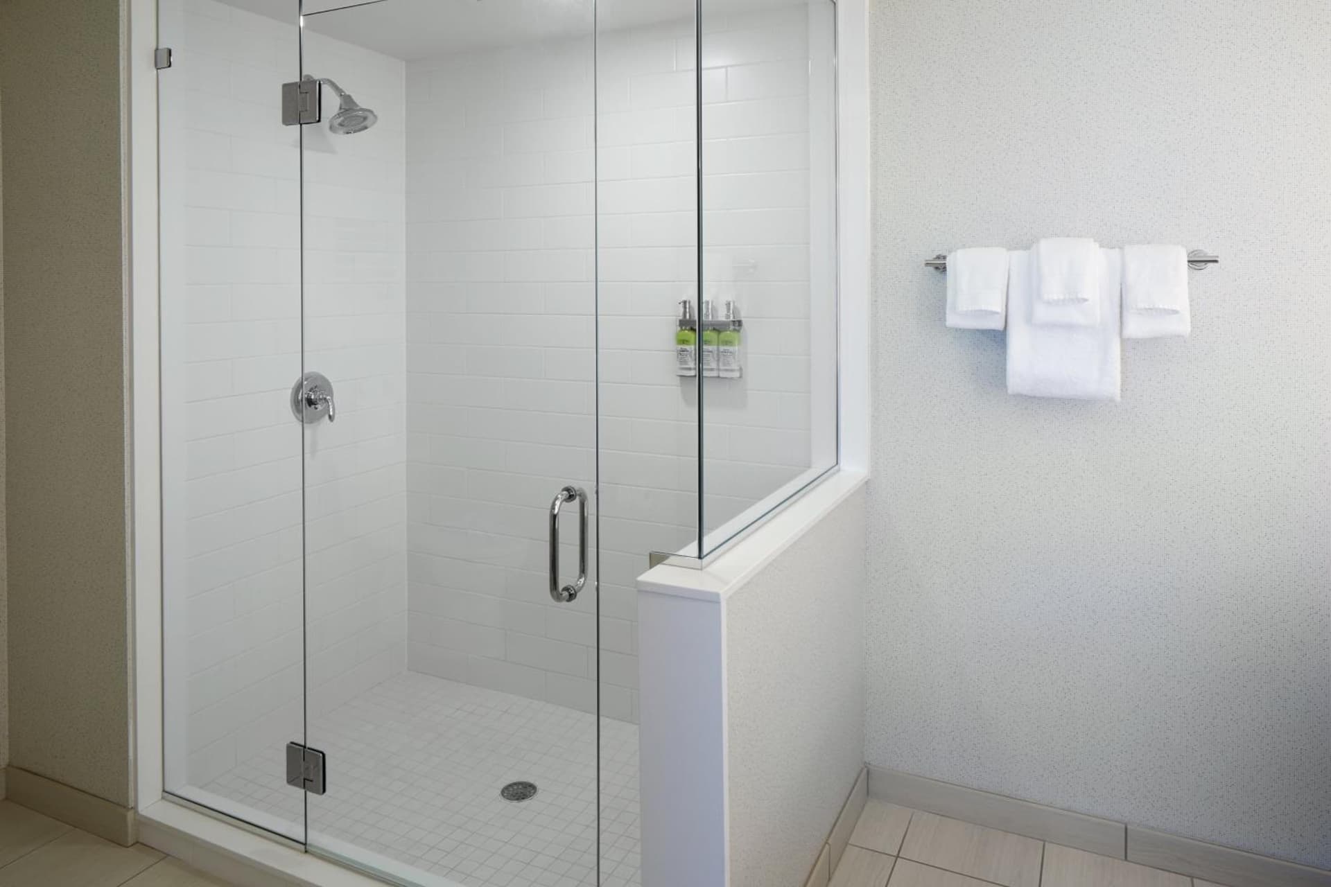 Holiday Inn Express & Suites - Cincinnati North - Liberty Way by IHG gallery photo in West Chester, OH — image 22