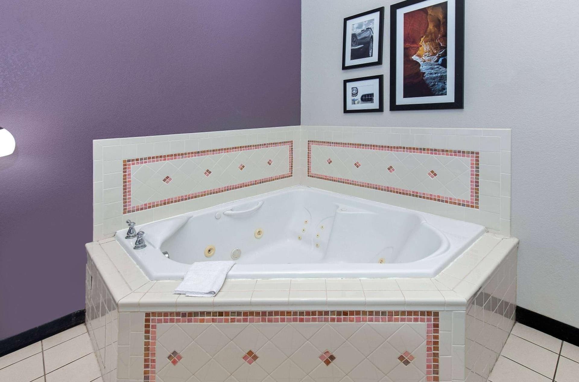 La Quinta by Wyndham Bowling Green gallery photo in Bowling Green, KY — image 8