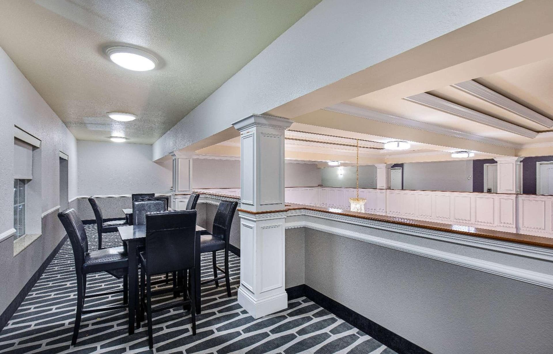 La Quinta by Wyndham Bowling Green gallery photo in Bowling Green, KY — image 18
