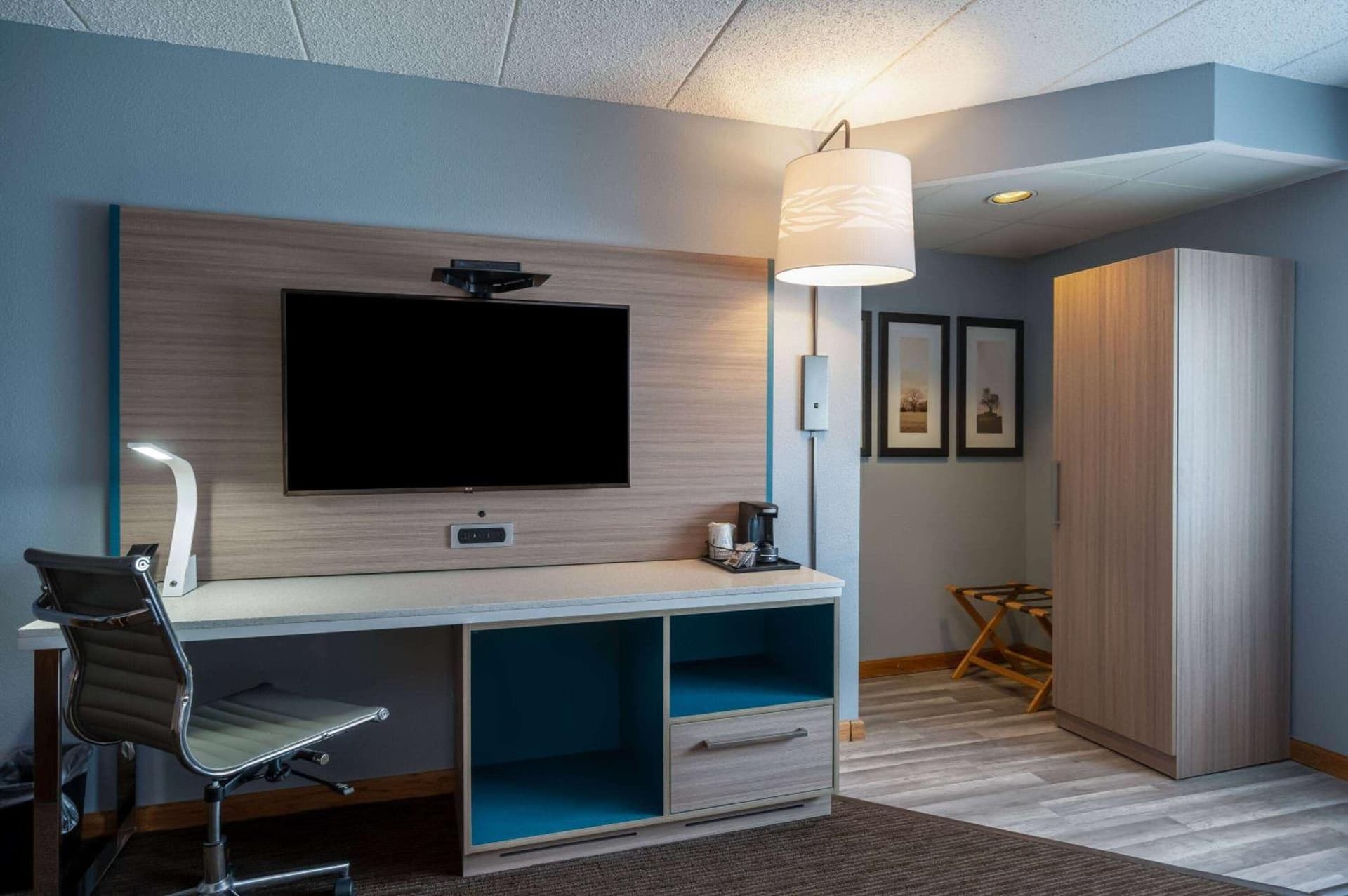 AmericInn by Wyndham Eau Claire gallery photo in Eau Claire, WI — image 37