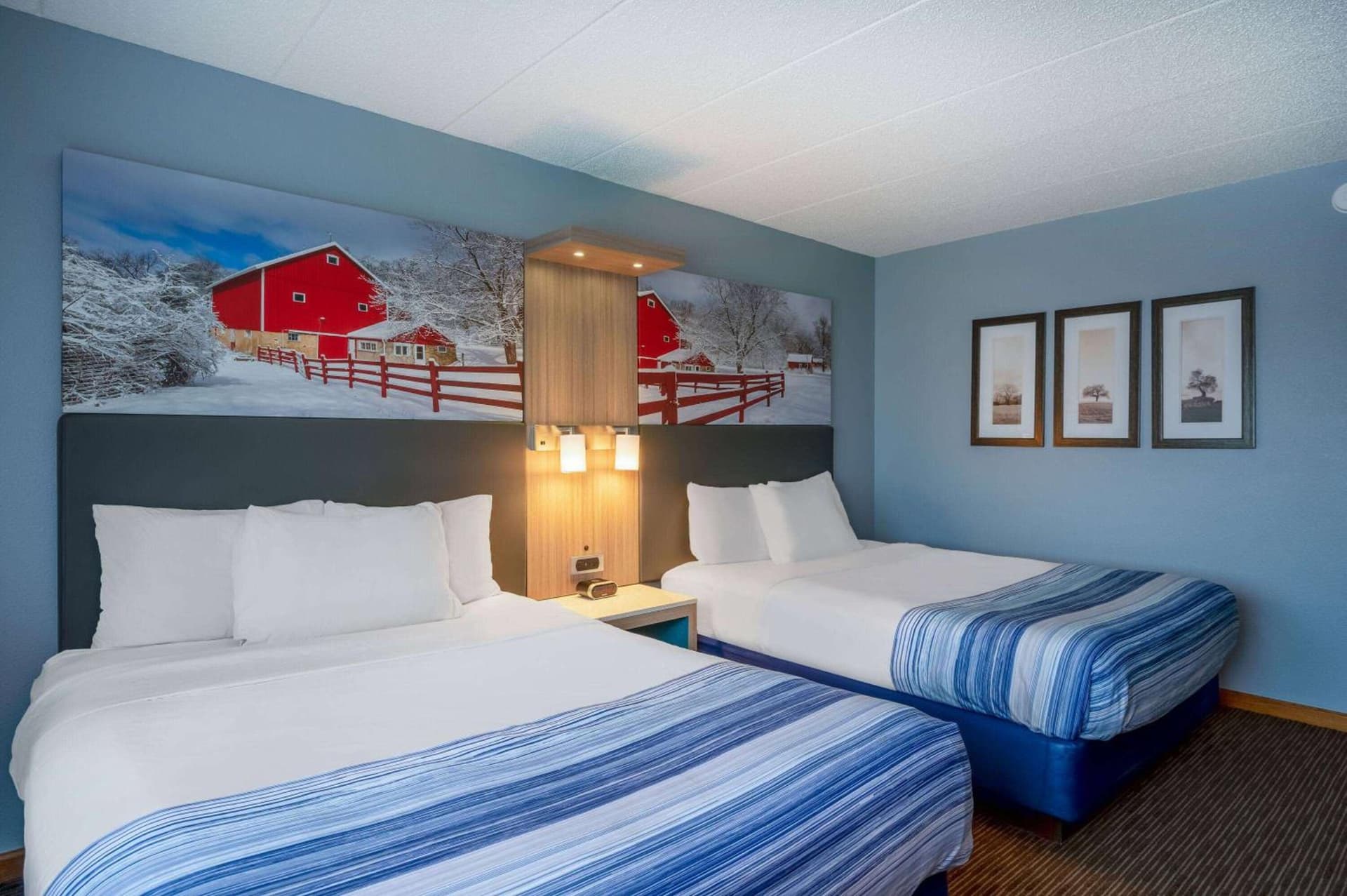 AmericInn by Wyndham Eau Claire gallery photo in Eau Claire, WI — image 43