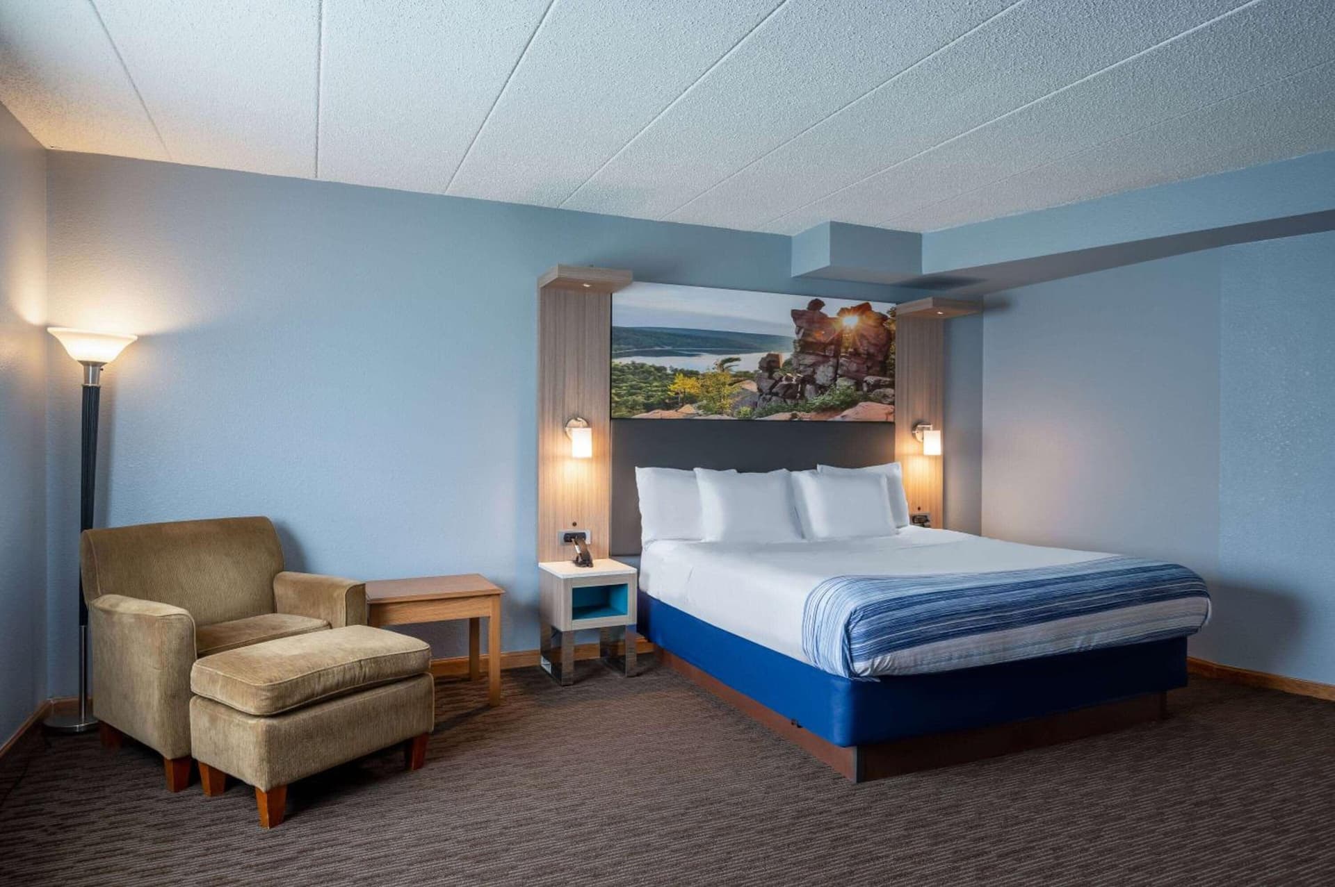 AmericInn by Wyndham Eau Claire gallery photo in Eau Claire, WI — image 34