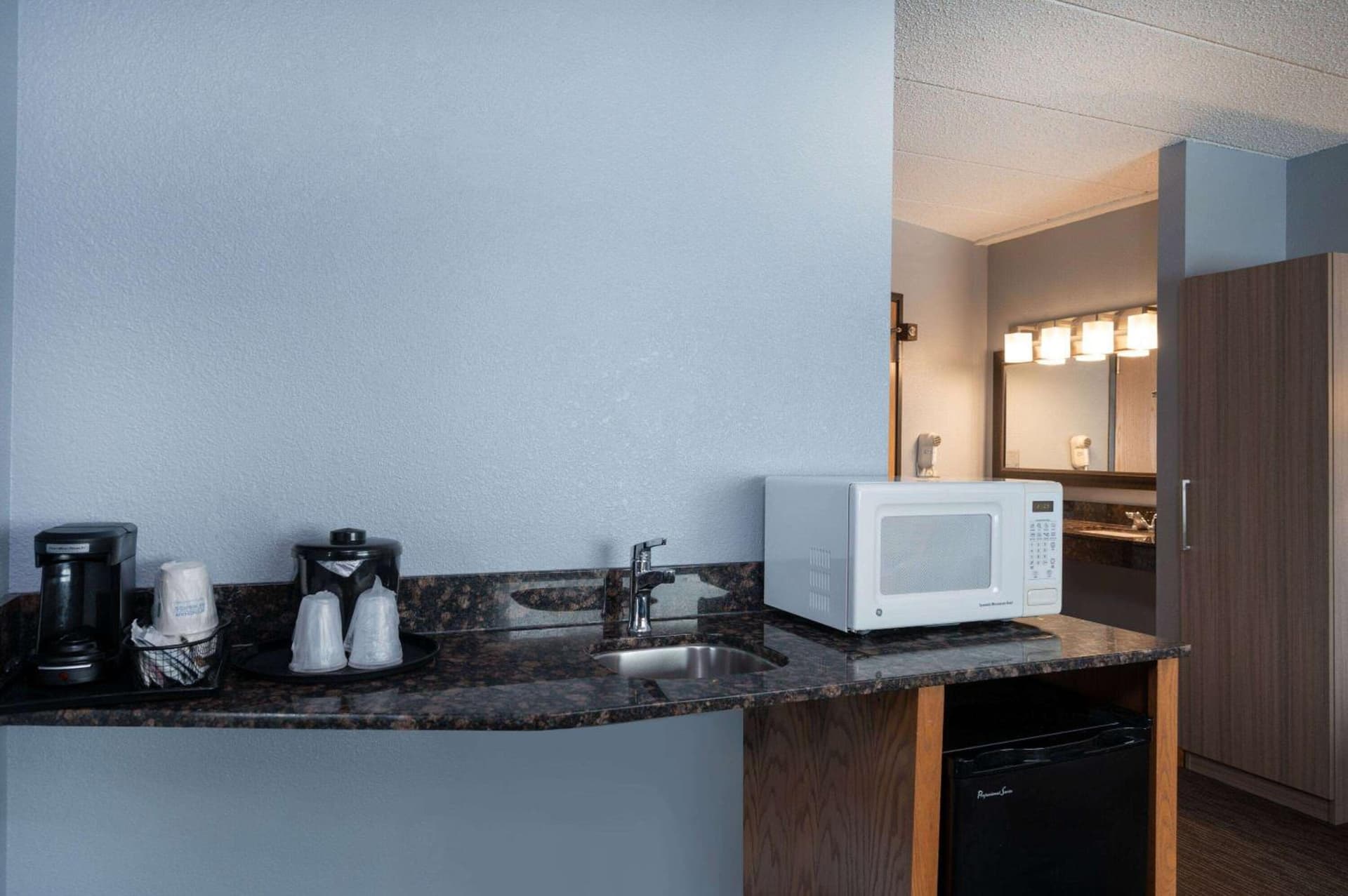 AmericInn by Wyndham Eau Claire gallery photo in Eau Claire, WI — image 29