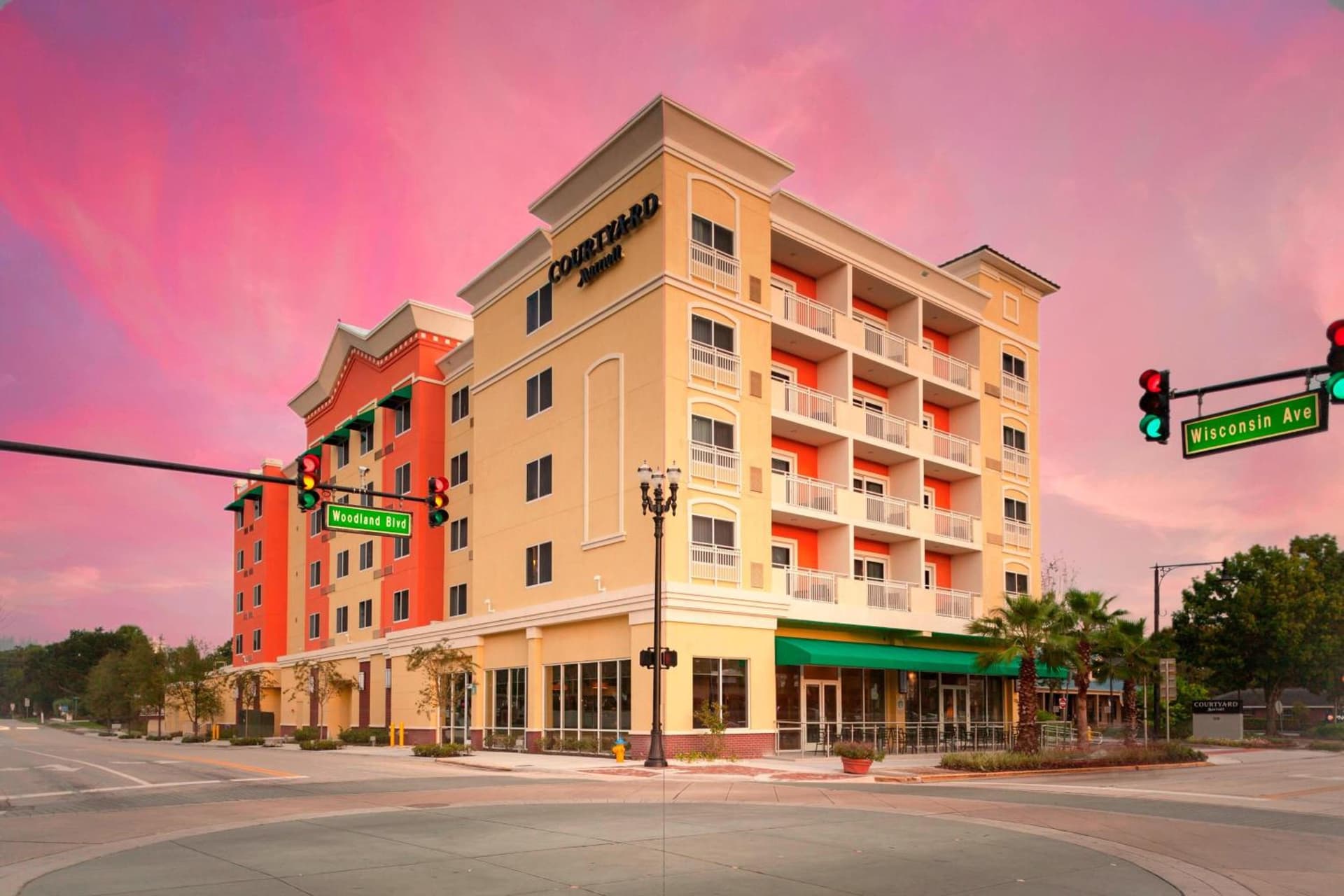 Courtyard by Marriott DeLand Historic Downtown property views in DeLand, FL — gallery photo 3