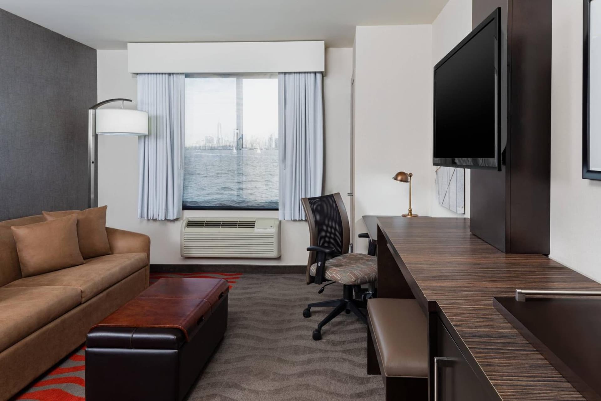 Fairfield Inn & Suites by Marriott New York Staten Island gallery photo in Staten Island, NY — image 9
