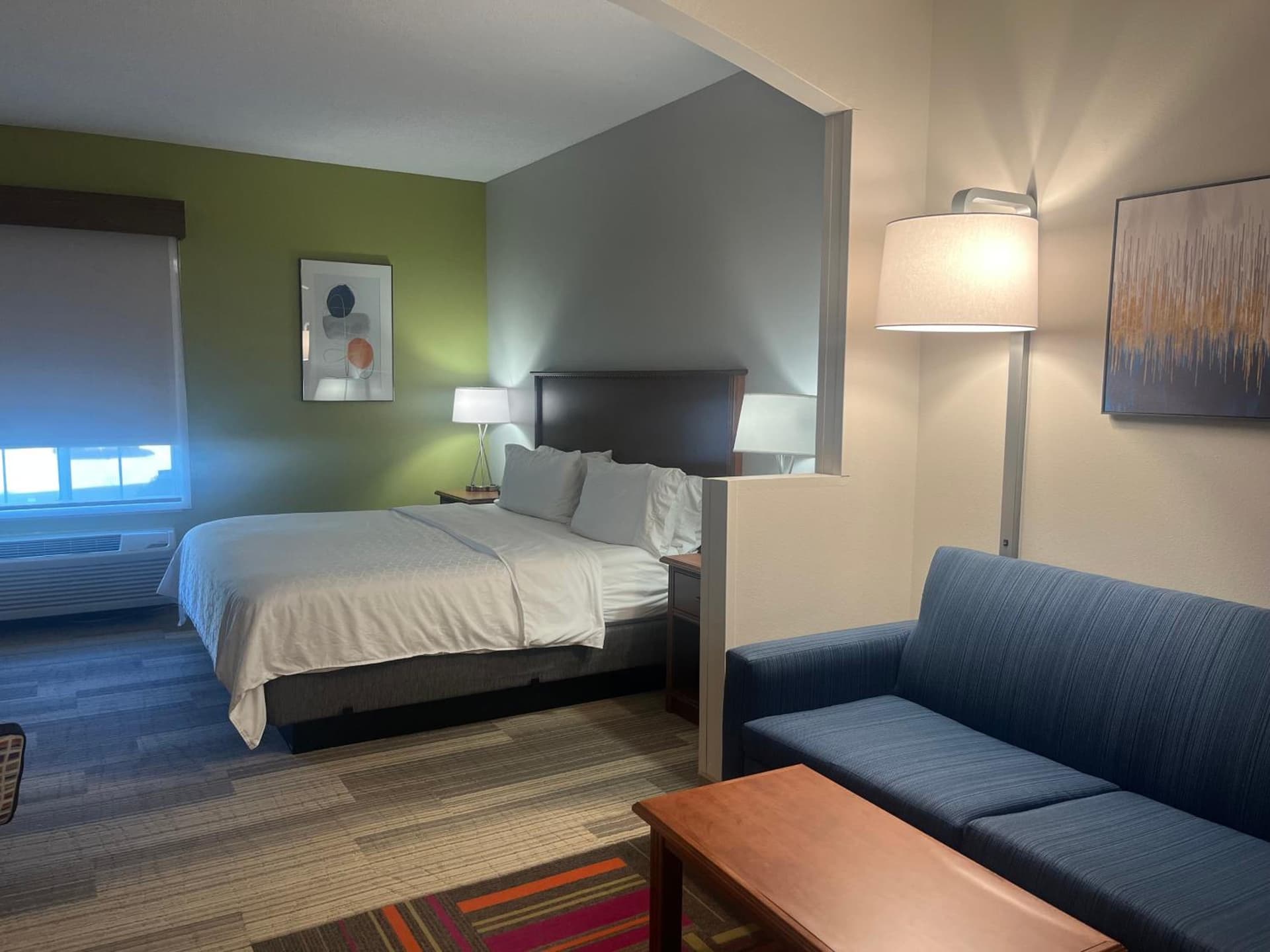 Holiday Inn Express Hotel & Suites Sioux Falls At Empire Mall by IHG interior in Sioux Falls, SD — gallery photo 2