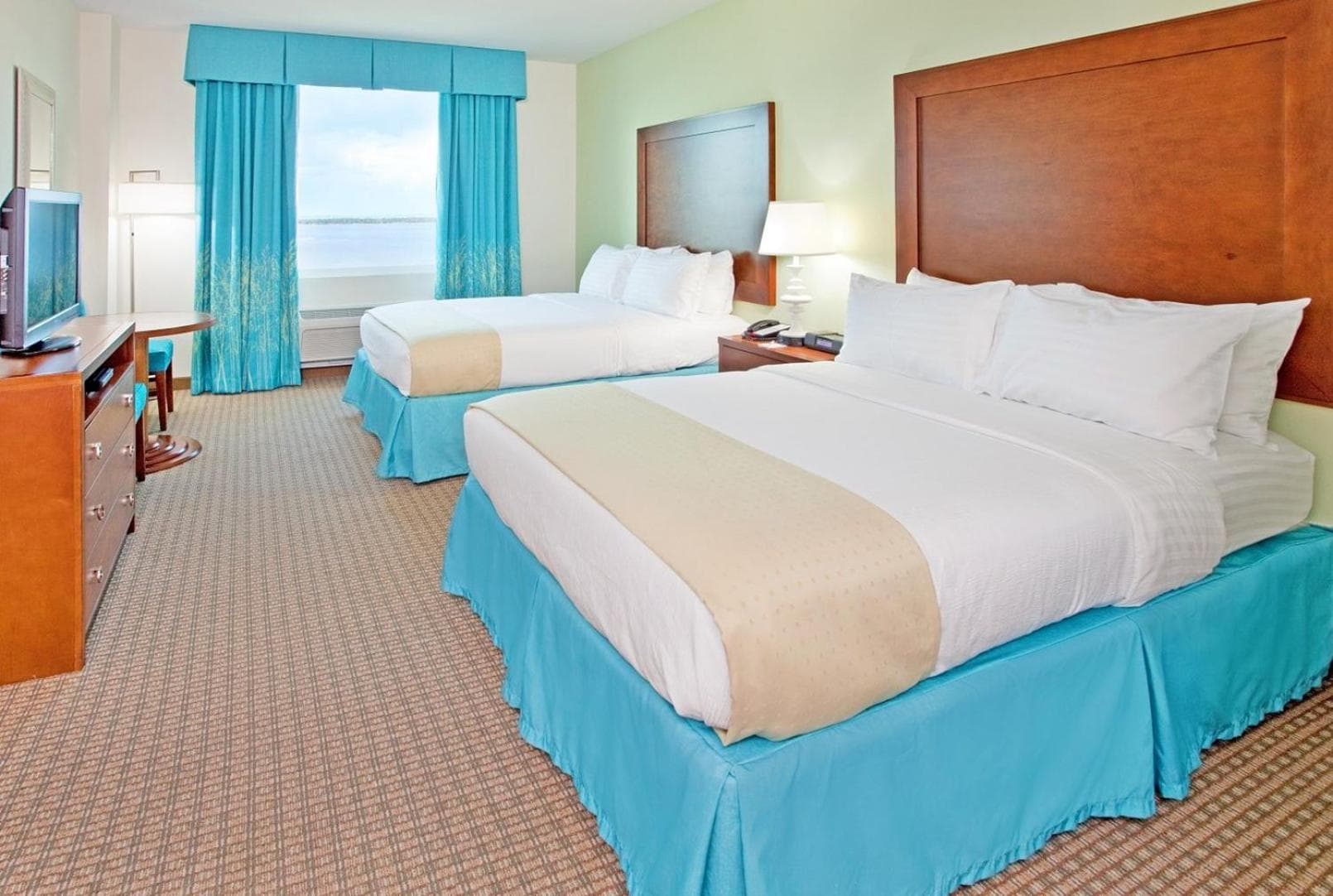 Holiday Inn Resort Pensacola Beach Gulf Front by IHG gallery photo in Pensacola Beach, FL — image 11