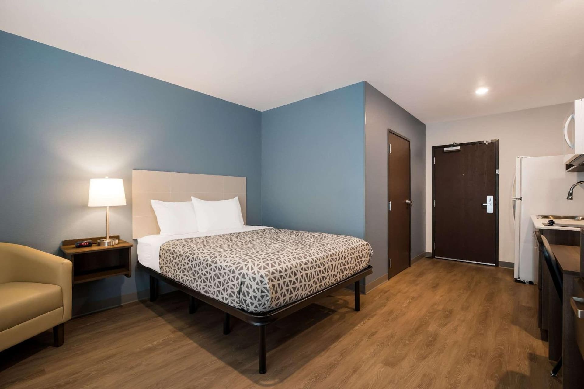 WoodSpring Suites Moreno Valley gallery photo in Moreno Valley, CA — image 9