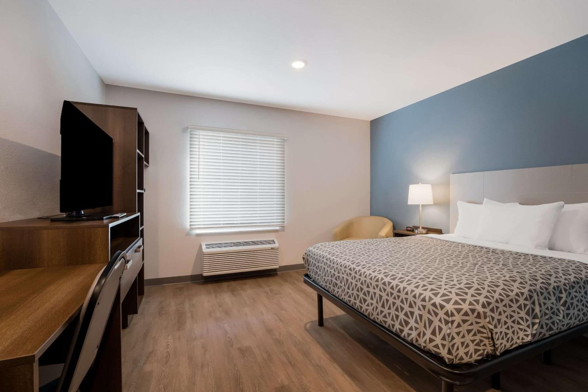WoodSpring Suites Moreno Valley gallery photo in Moreno Valley, CA — image 10