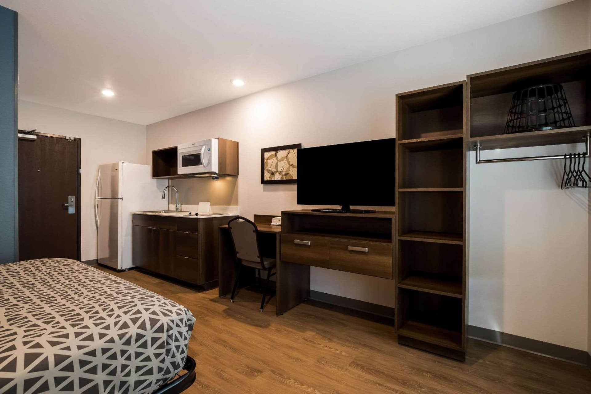 WoodSpring Suites Moreno Valley gallery photo in Moreno Valley, CA — image 11