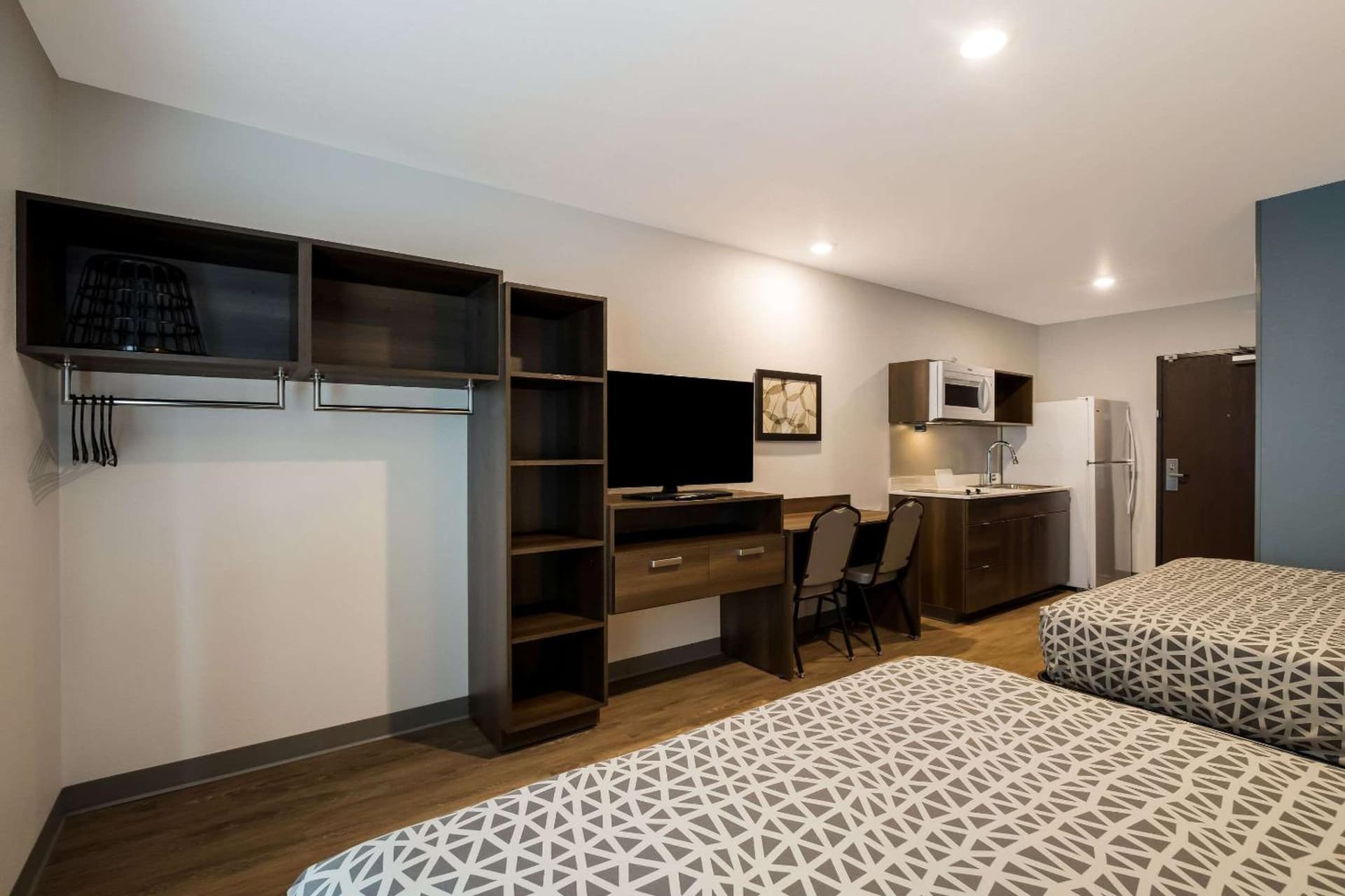 WoodSpring Suites Moreno Valley gallery photo in Moreno Valley, CA — image 17