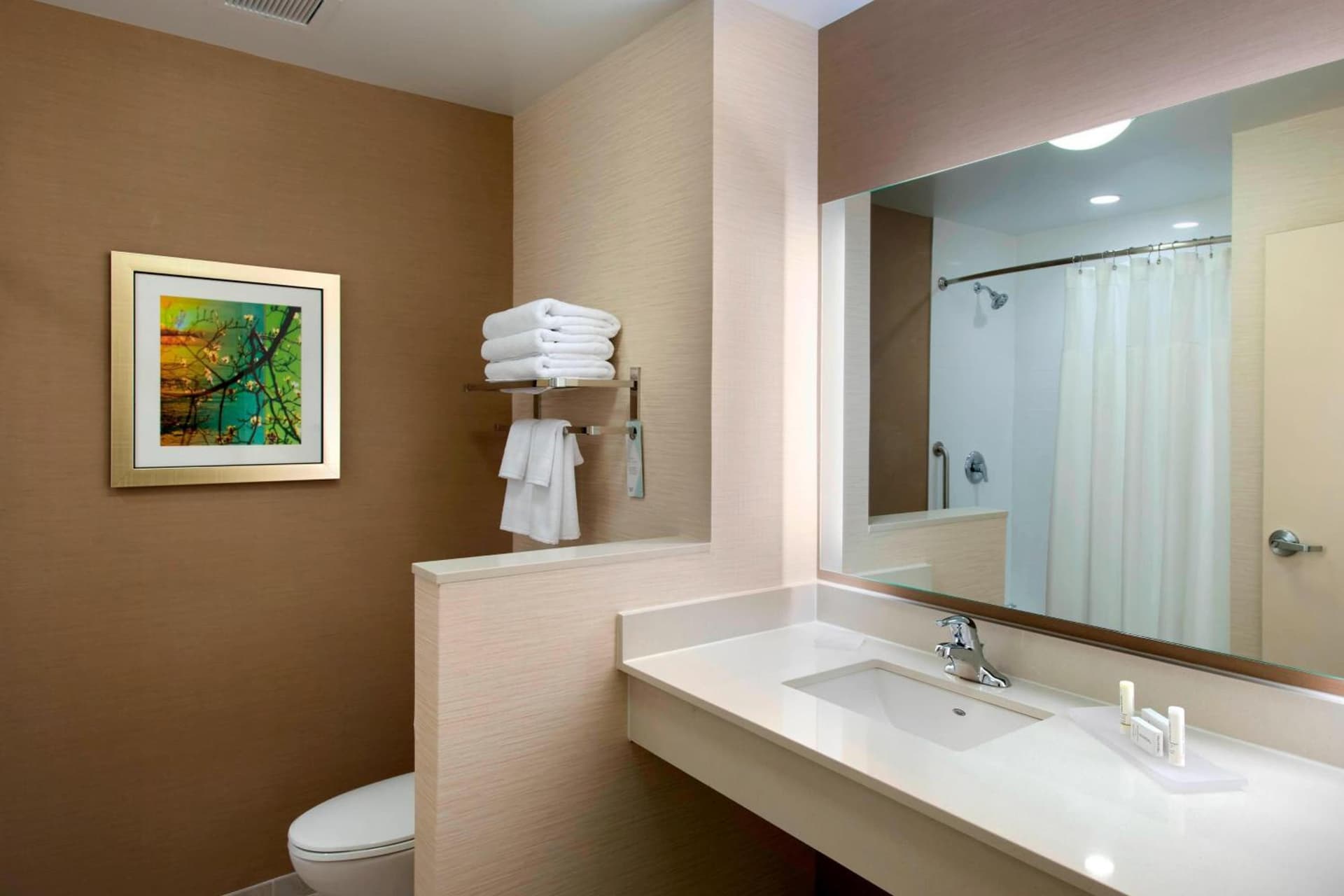 Fairfield Inn & Suites by Marriott Syracuse Carrier Circle gallery photo in East Syracuse, NY — image 13