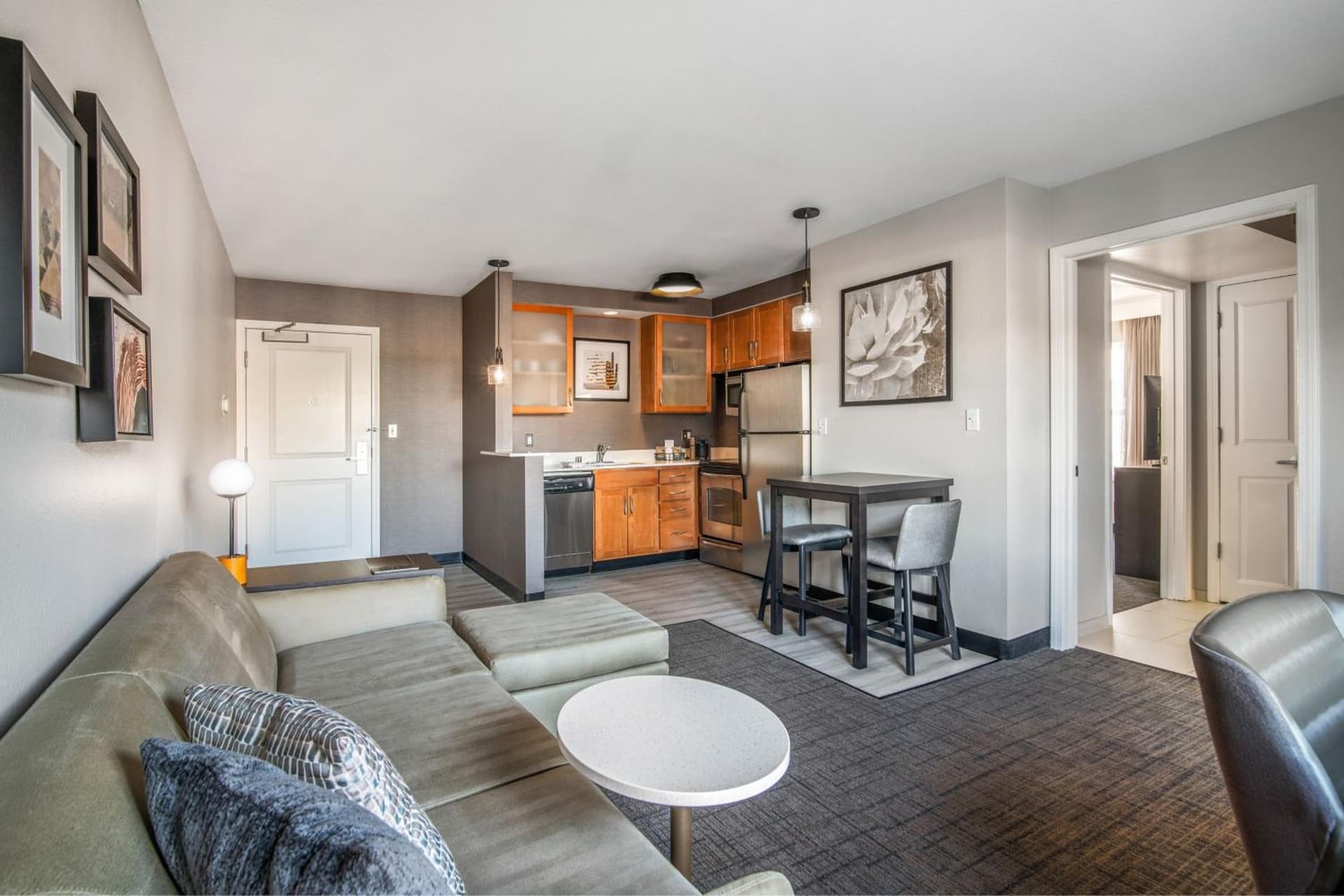 Residence Inn Phoenix Glendale Sports & Entertainment District gallery photo in Glendale, AZ — image 31