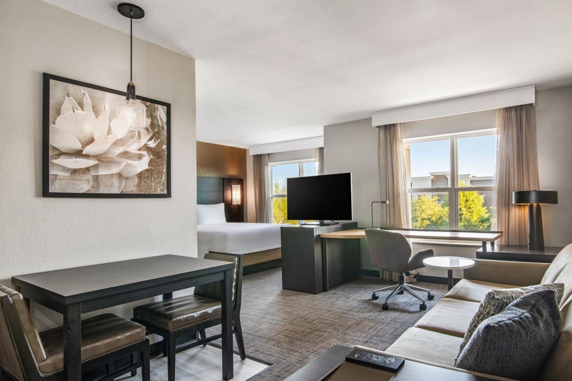 Residence Inn Phoenix Glendale Sports & Entertainment District gallery photo in Glendale, AZ — image 47