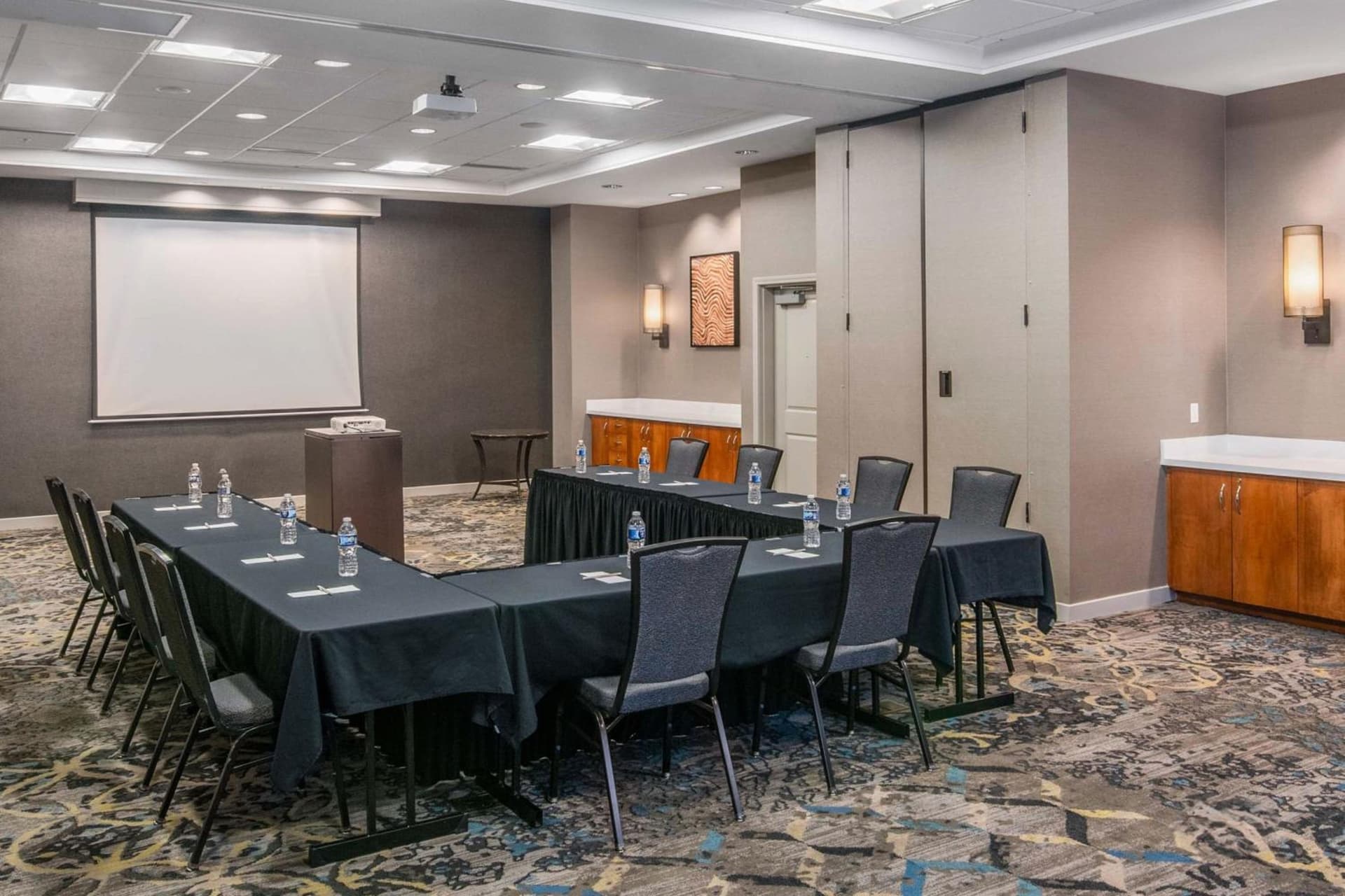 Residence Inn Phoenix Glendale Sports & Entertainment District gallery photo in Glendale, AZ — image 61