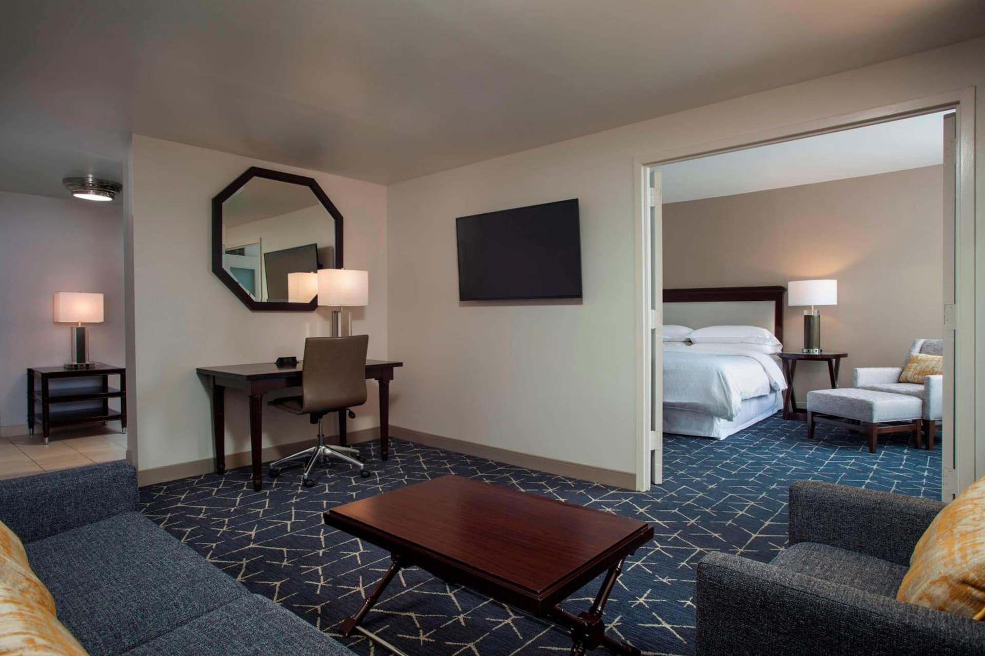 Sheraton Norfolk Waterside Hotel gallery photo in Norfolk, VA — image 32
